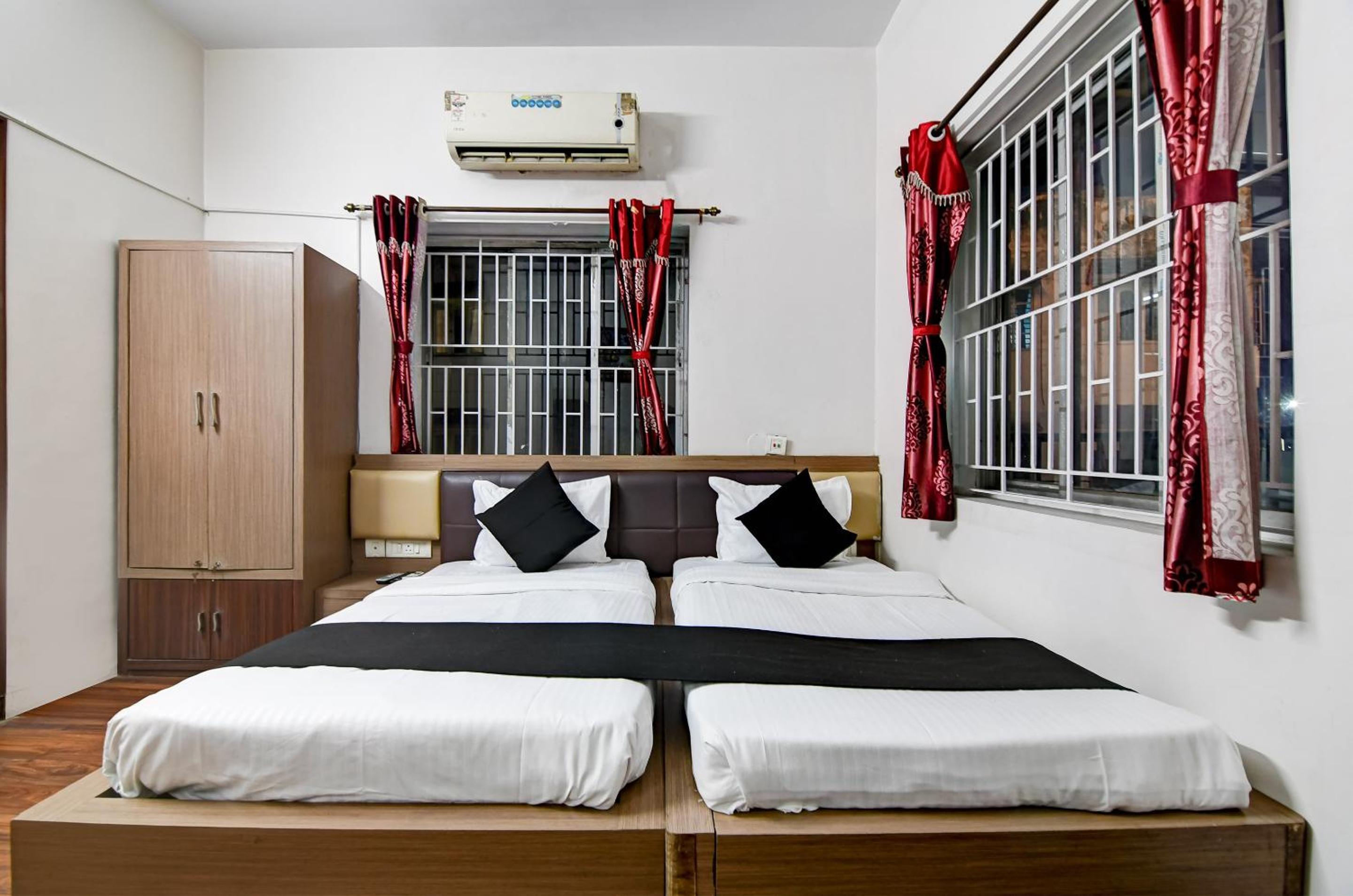 Deluxe Twin Room - Photo 9