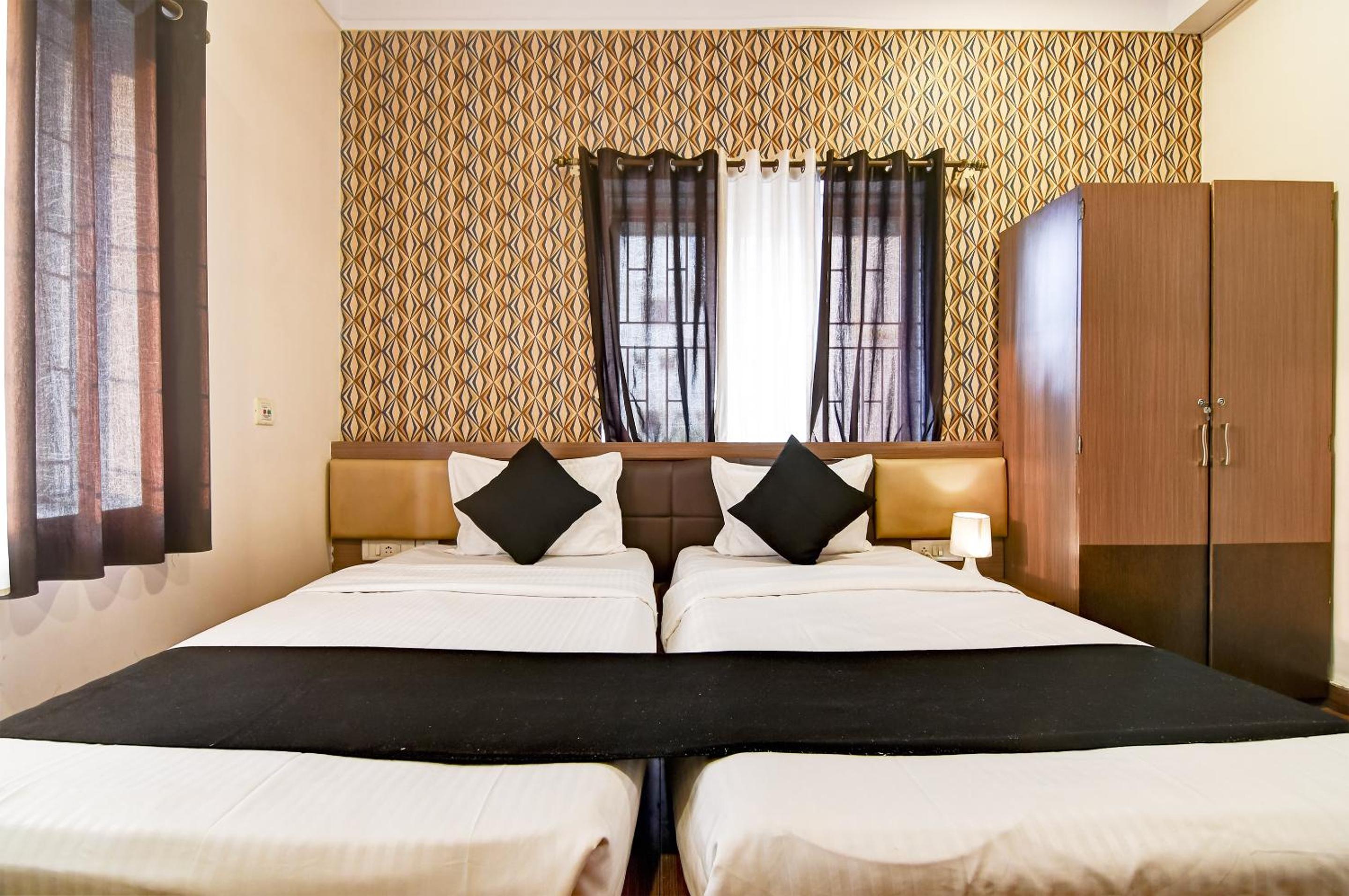 Deluxe Twin Room - Photo 3