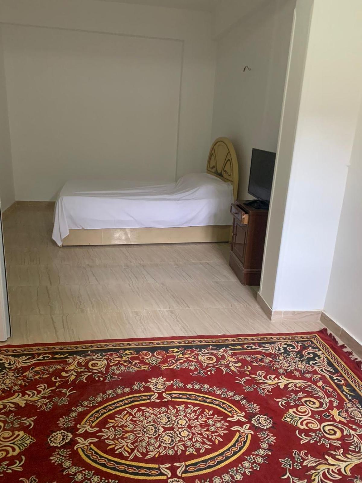 Three-Bedroom Apartment - Photo 26