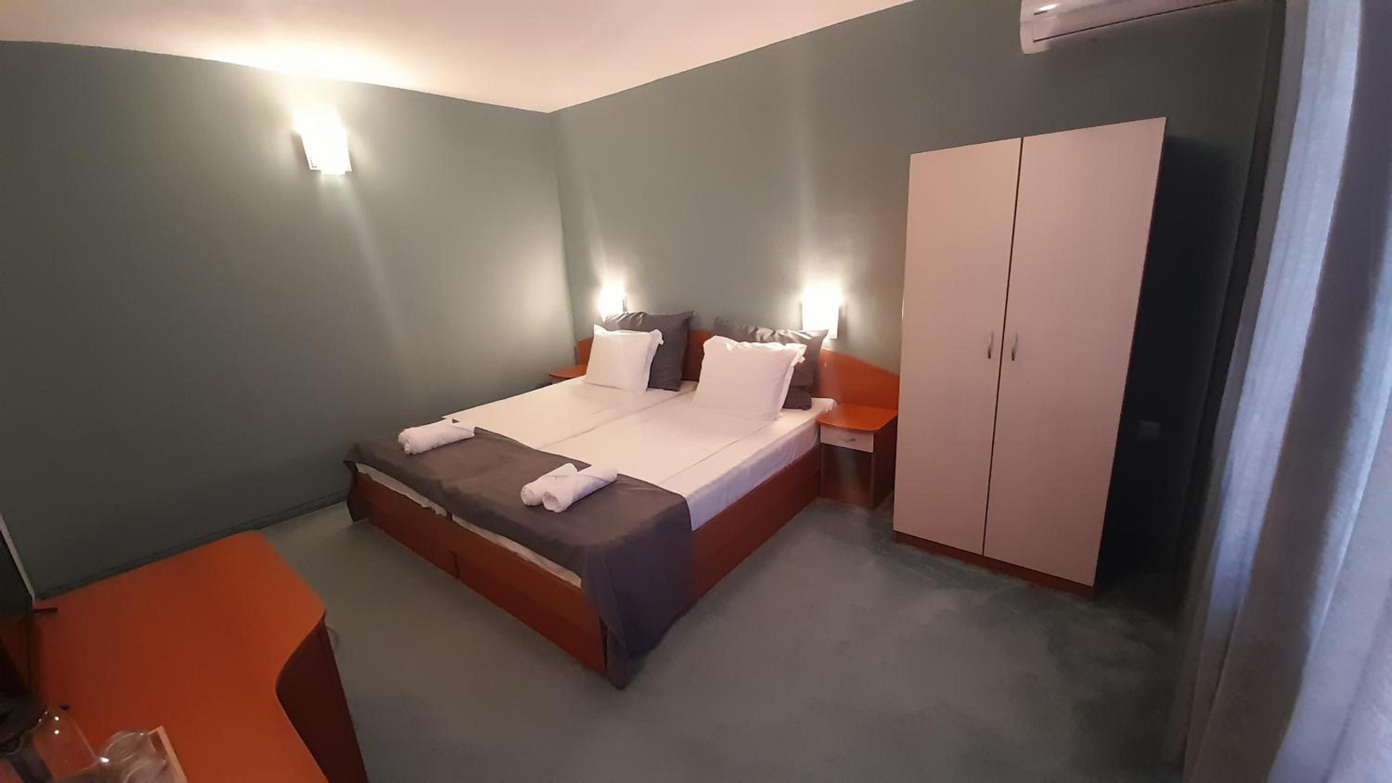 Double or Twin Room photo 1