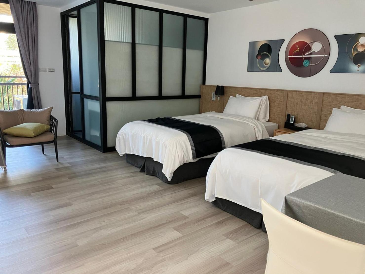 Twin Room with Balcony photo 3