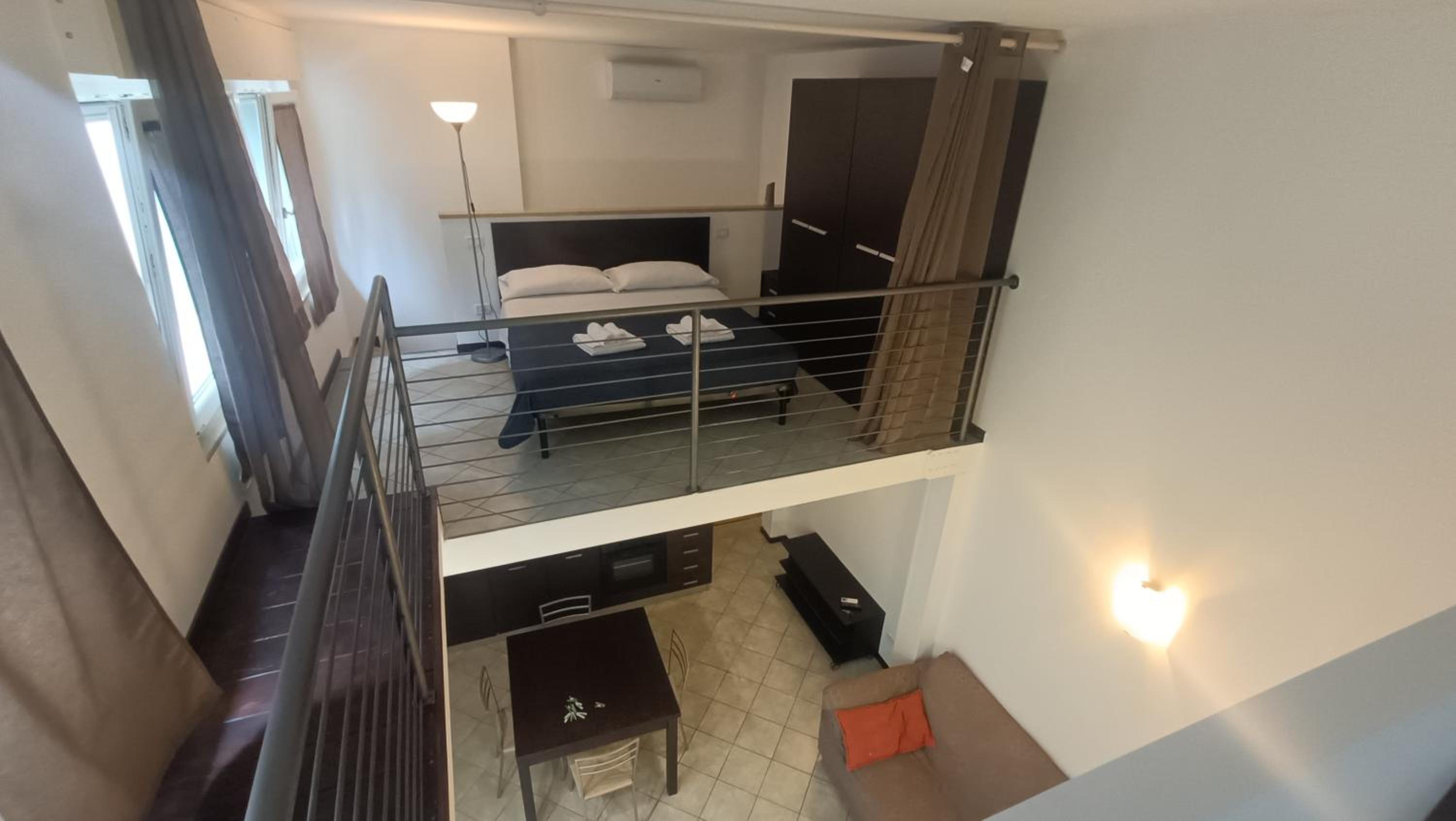 Studio - Split Level