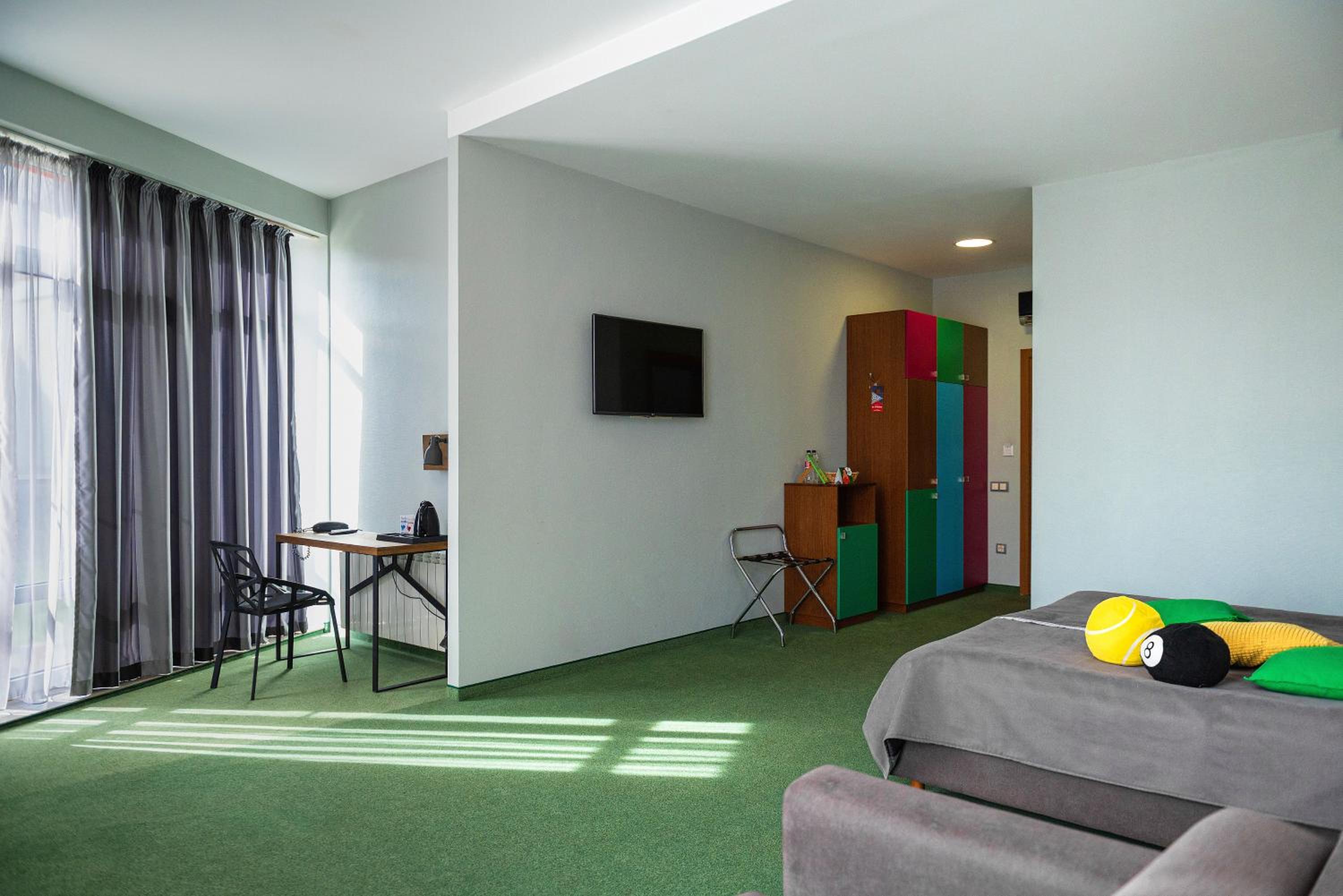 Large Double or Twin Room photo 3
