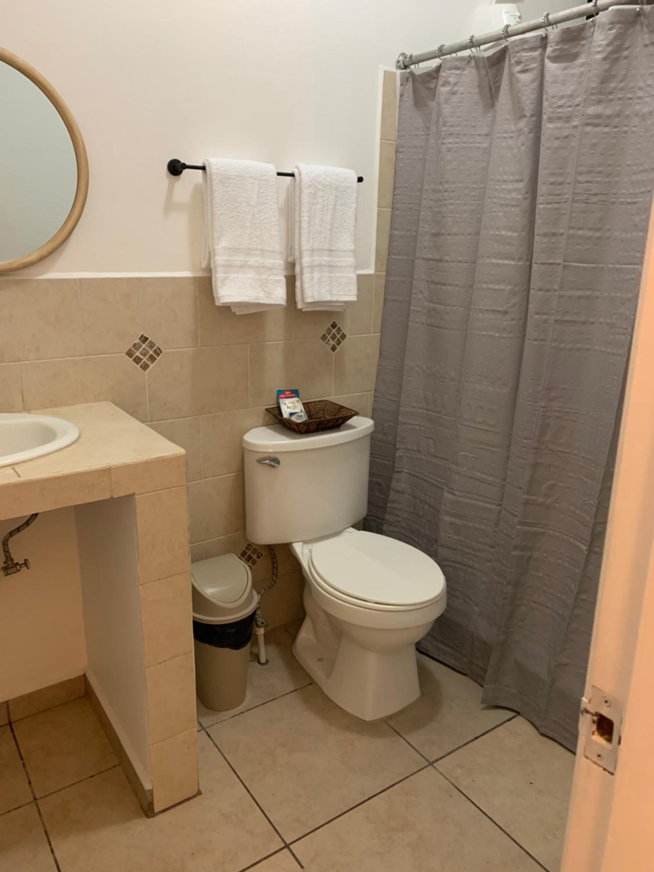 One-Bedroom Apartment photo 3