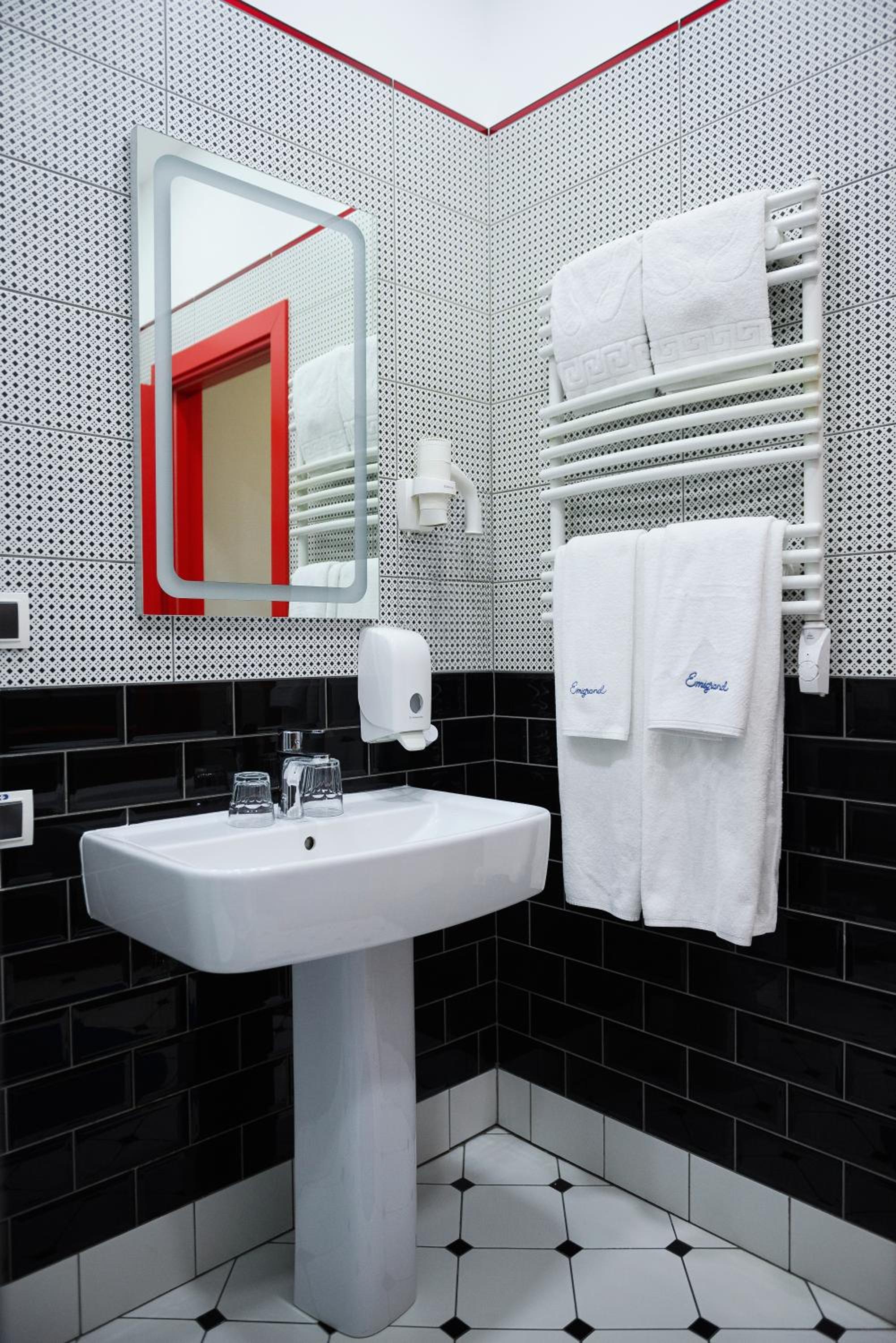 Double or Twin Room photo 2