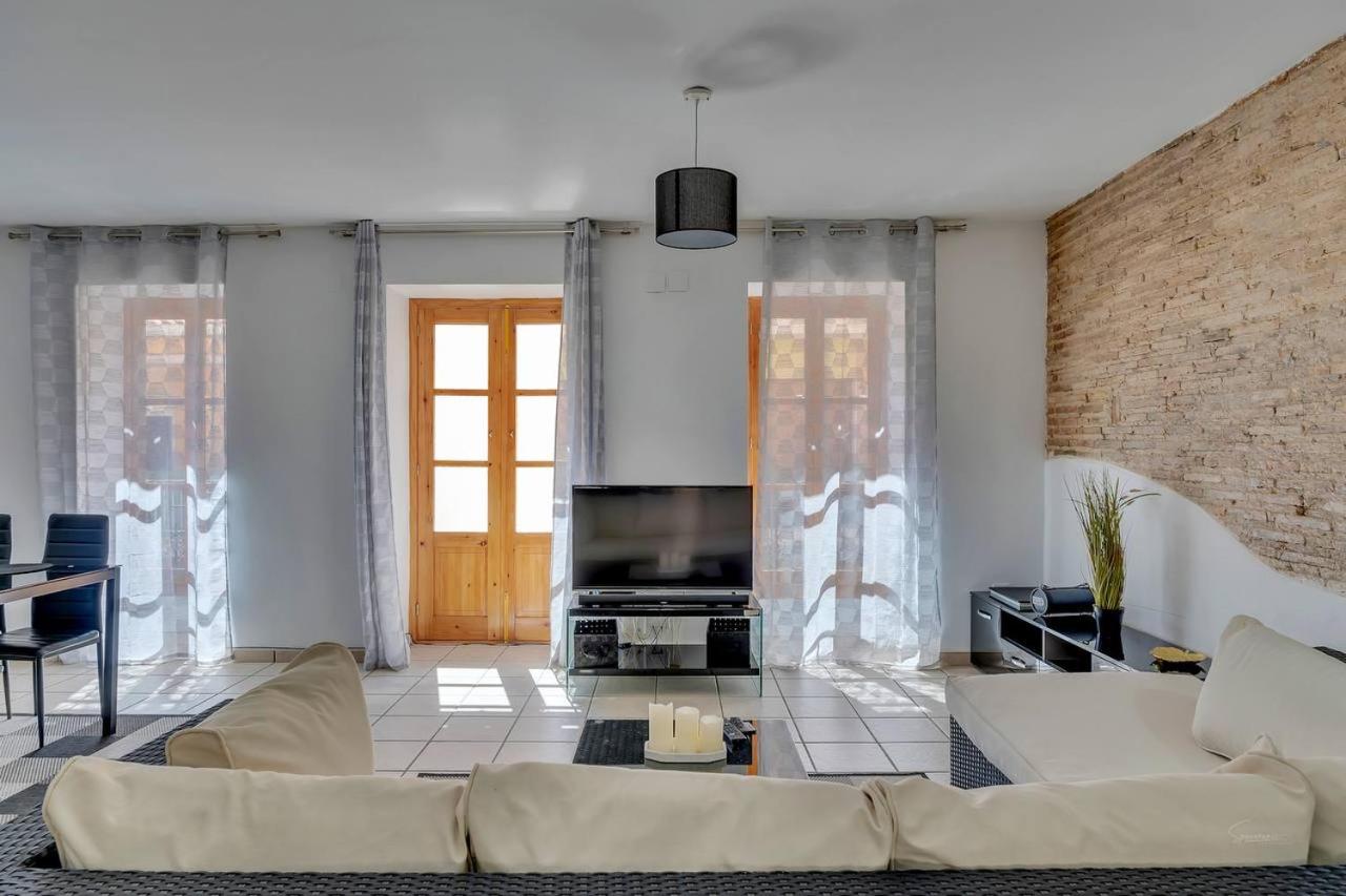 Apartamento de dos habitaciones con vista a la ciudad