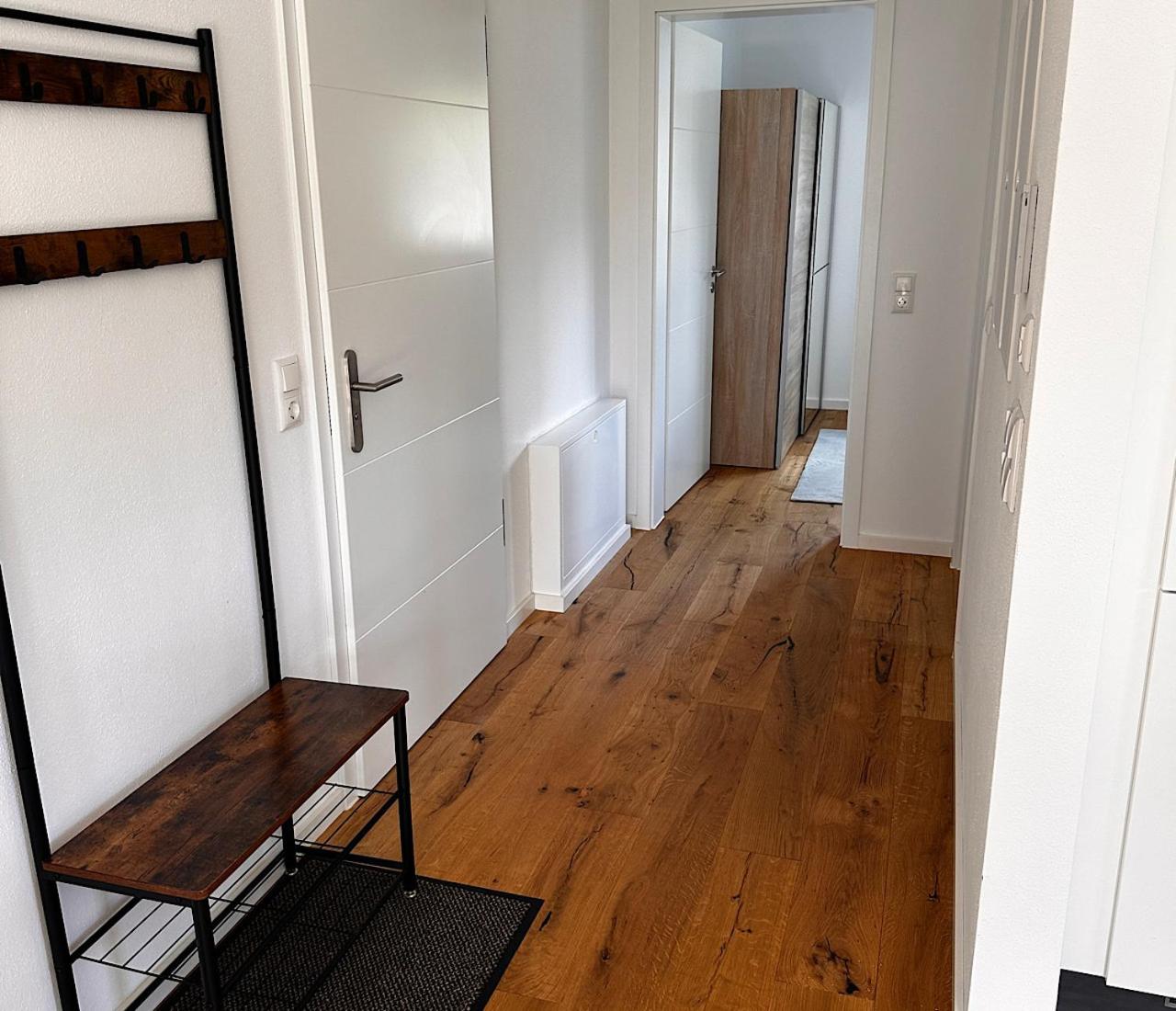 One-Bedroom Apartment photo 2