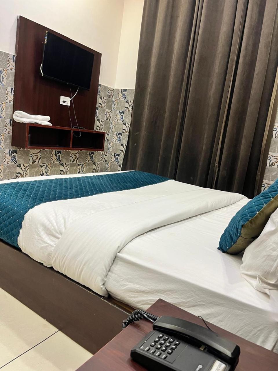 Deluxe Double Room photo 2