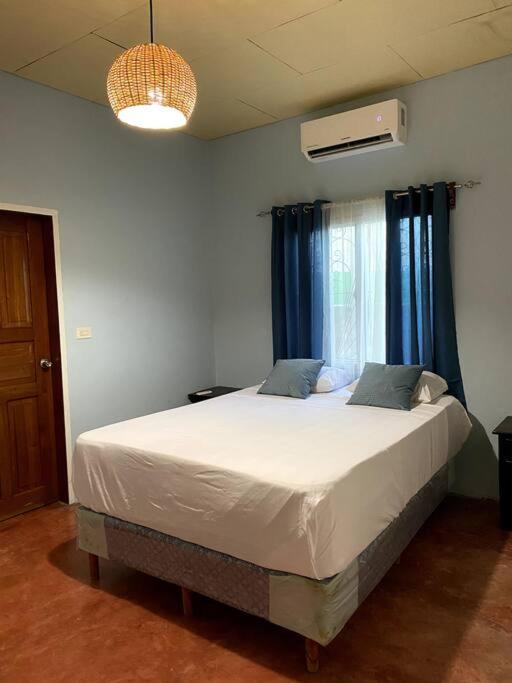 Four-Bedroom House photo 1