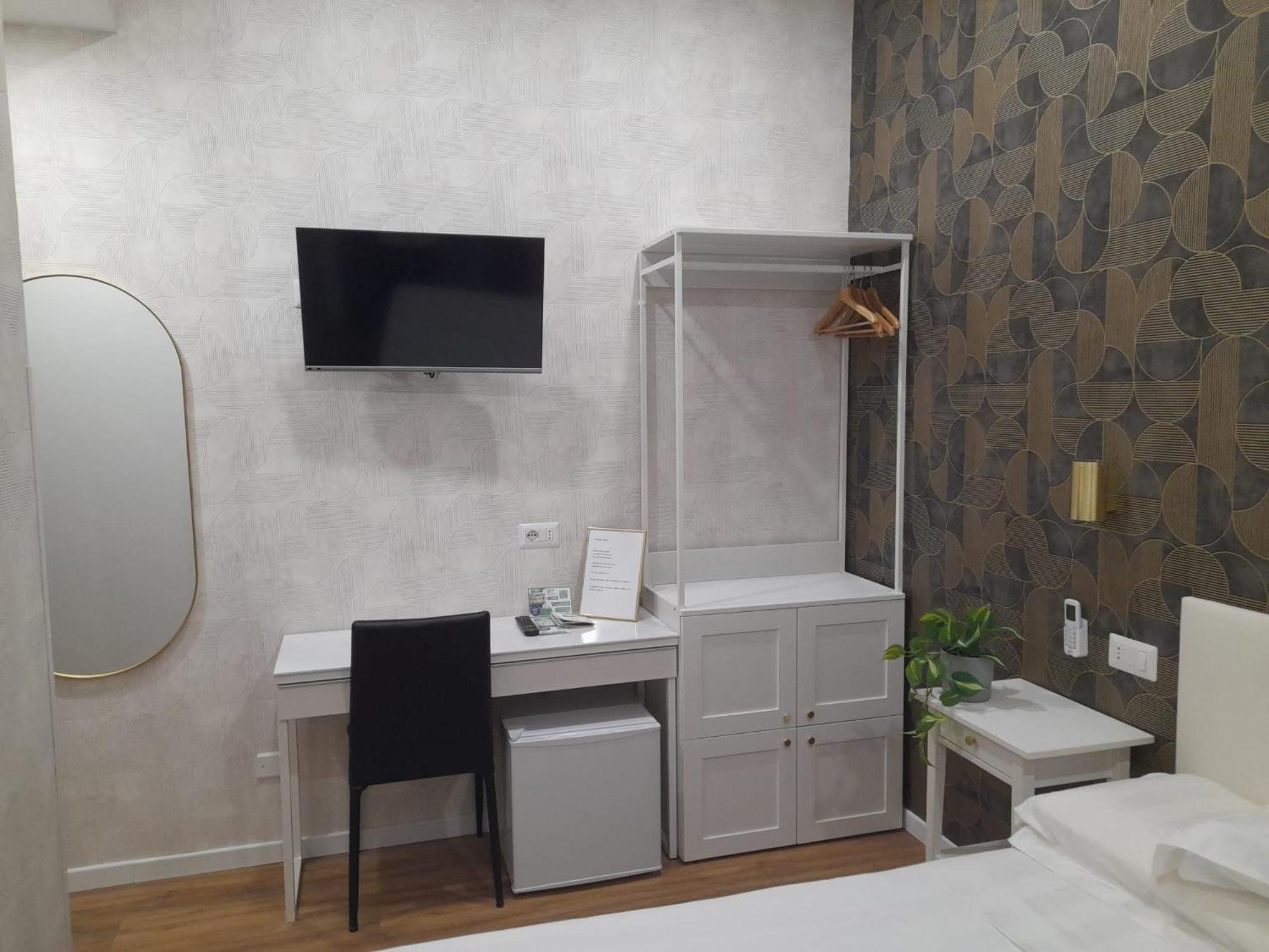 Single Room photo 2
