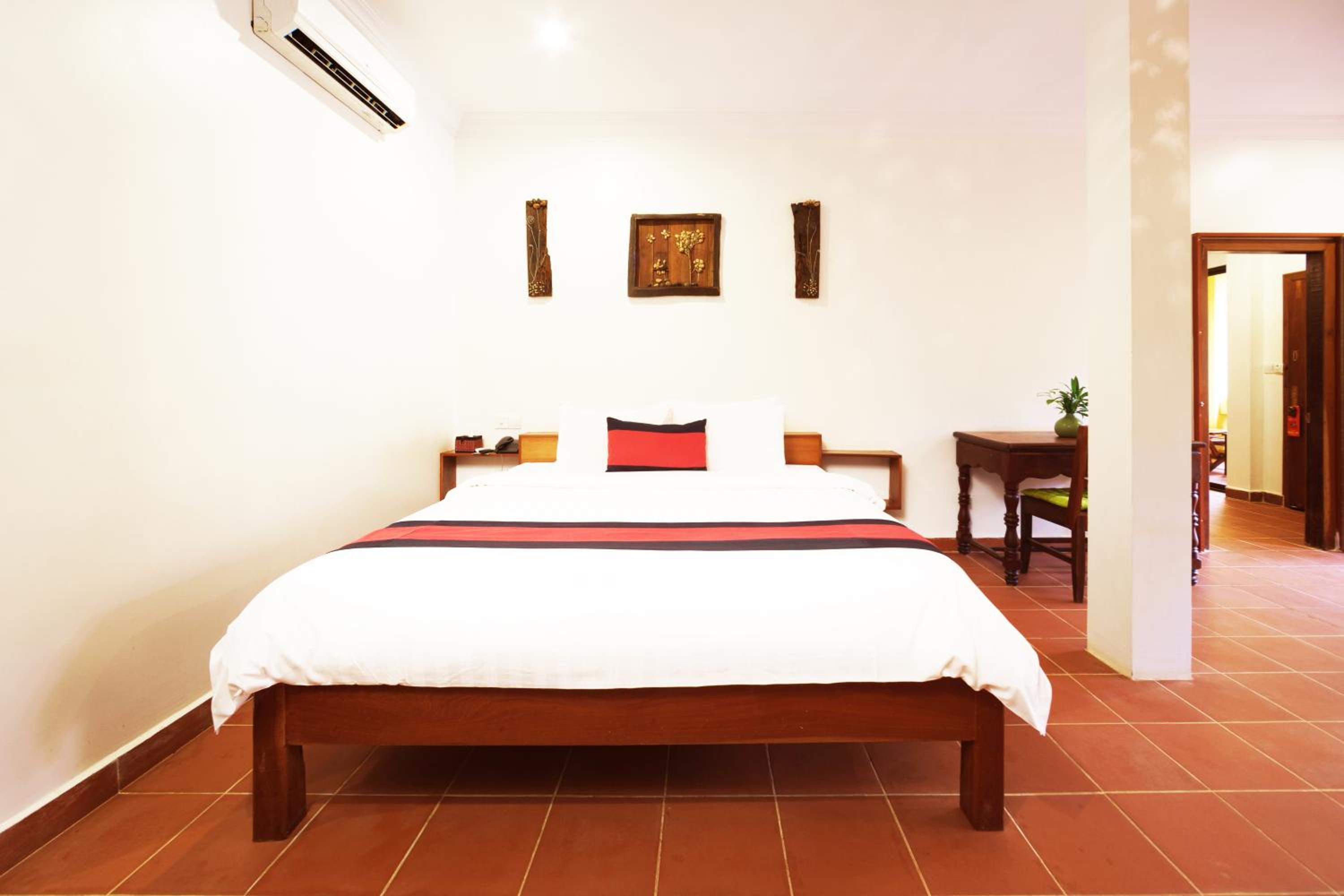 Interconnecting Room