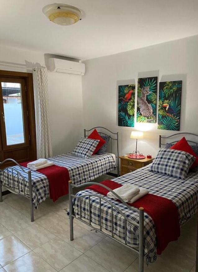 Villa de Tres Habitaciones