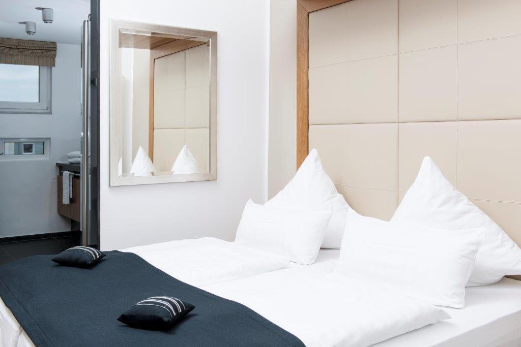 Junior Suite with Balcony photo 3