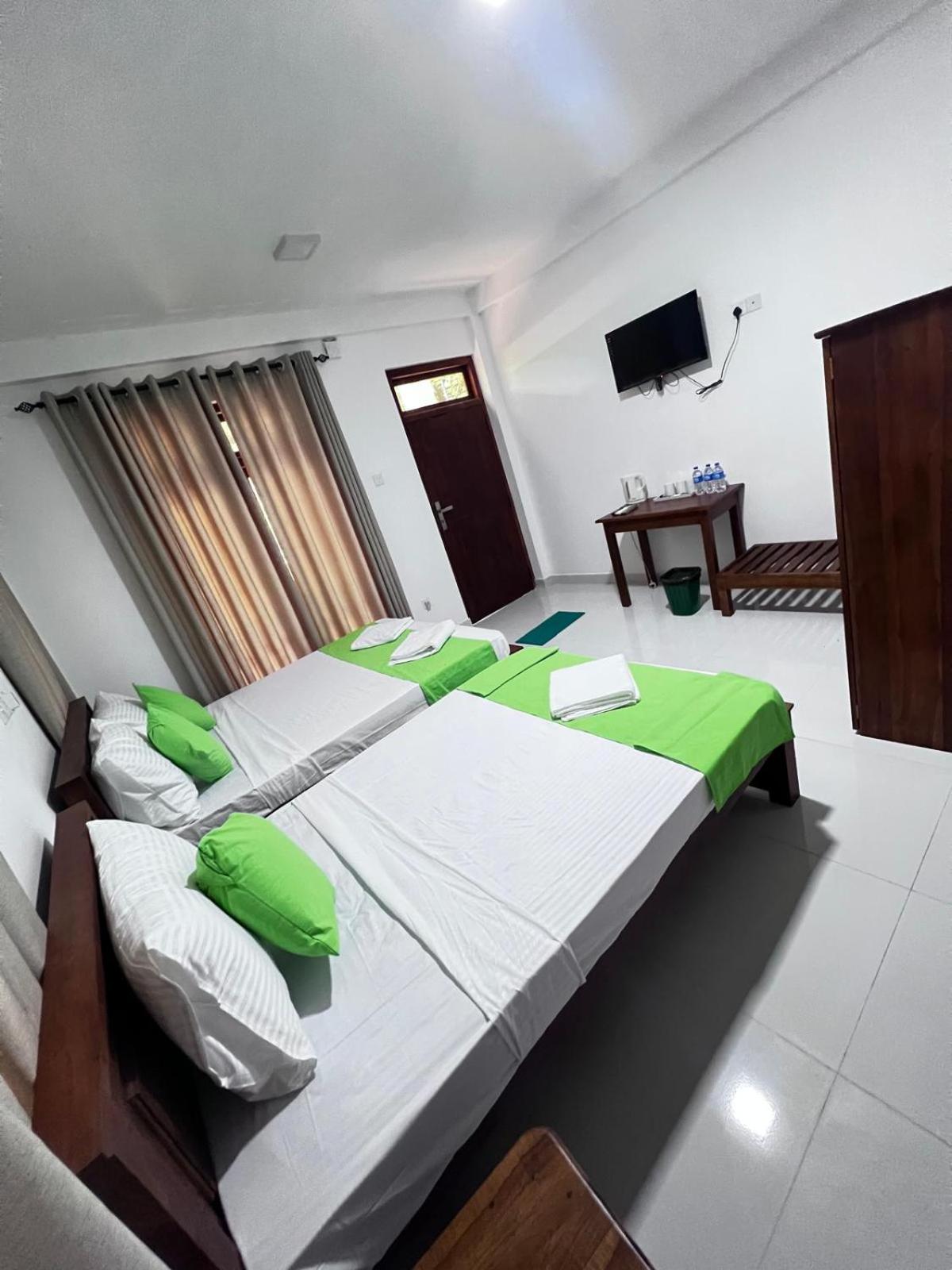 Deluxe Triple Room photo 2