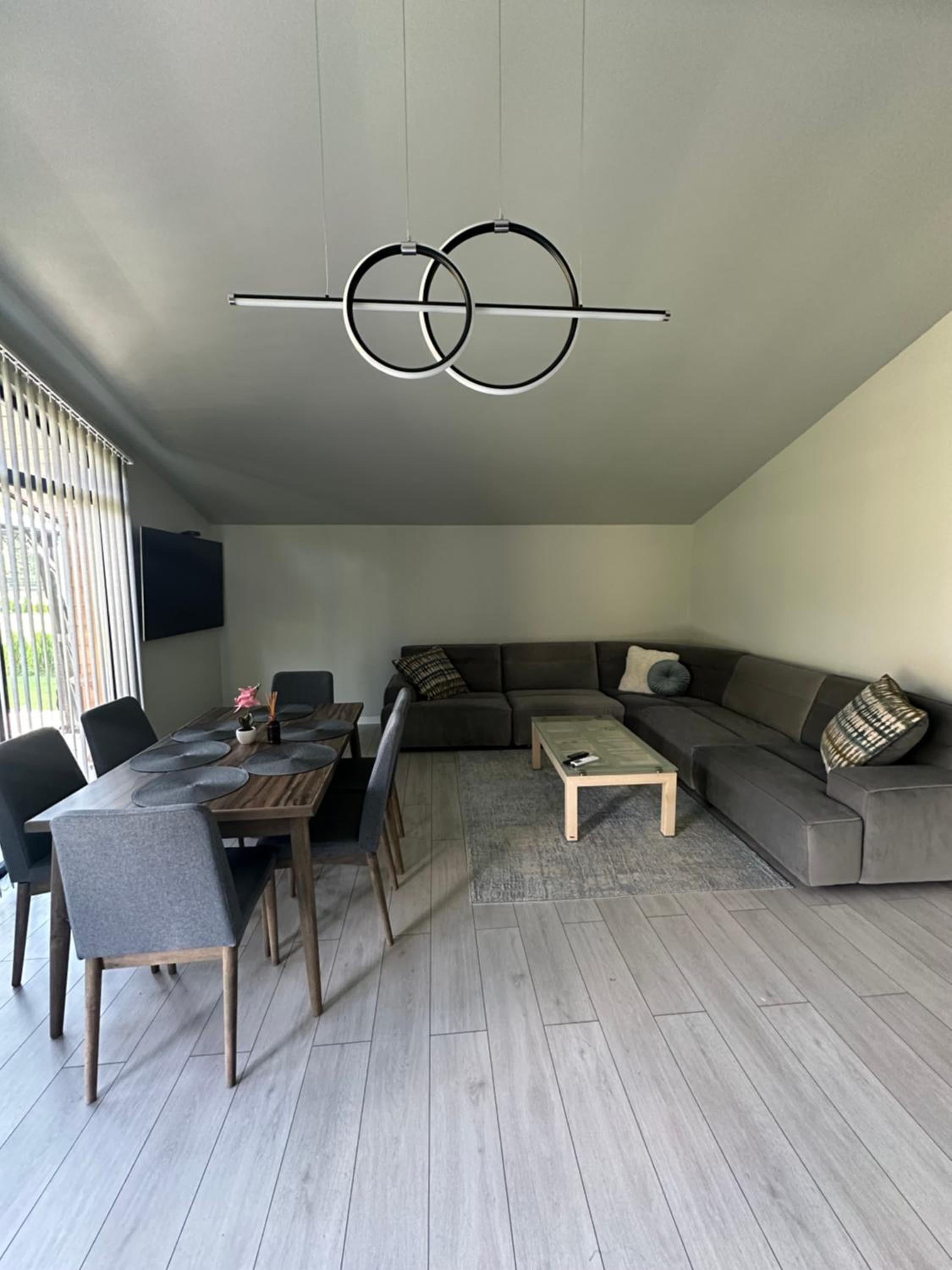 Three-Bedroom Villa photo 2