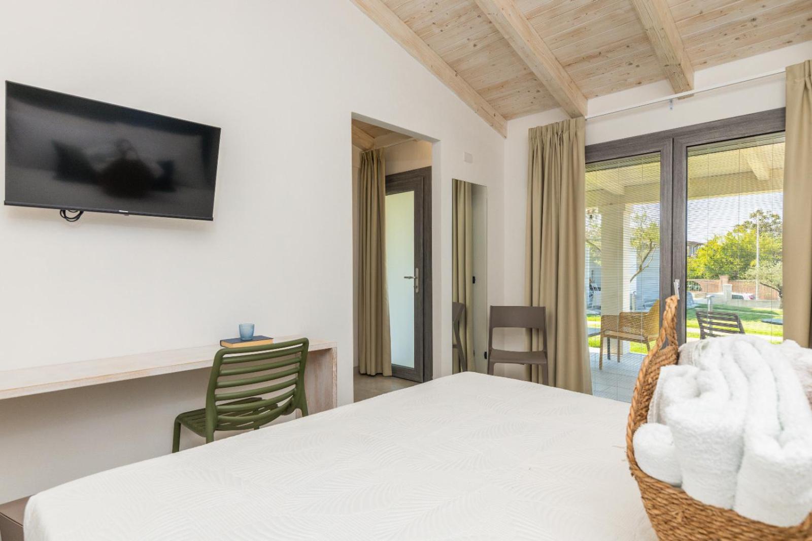 Triple Room with Terrace photo 3