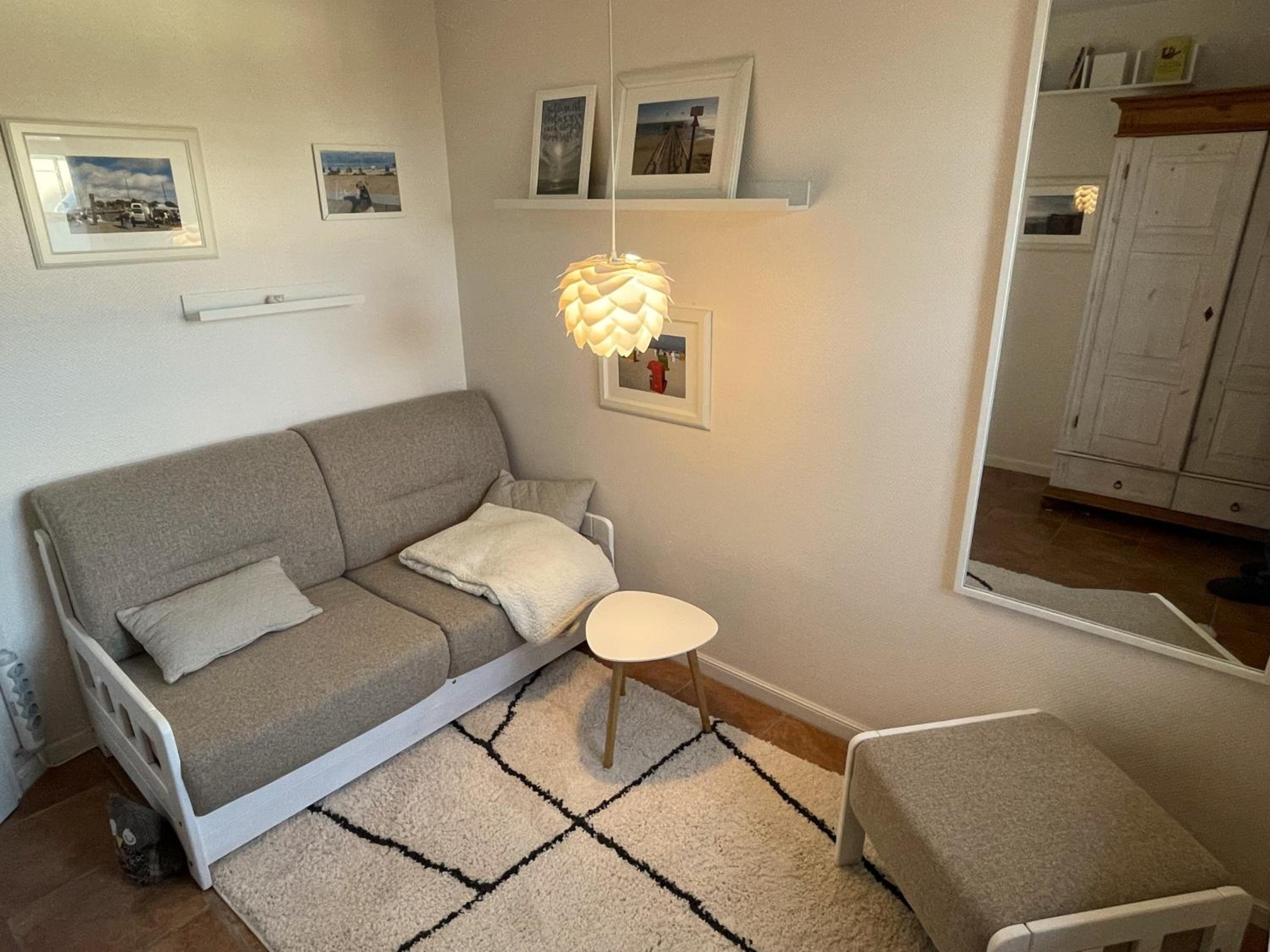Apartment photo 2