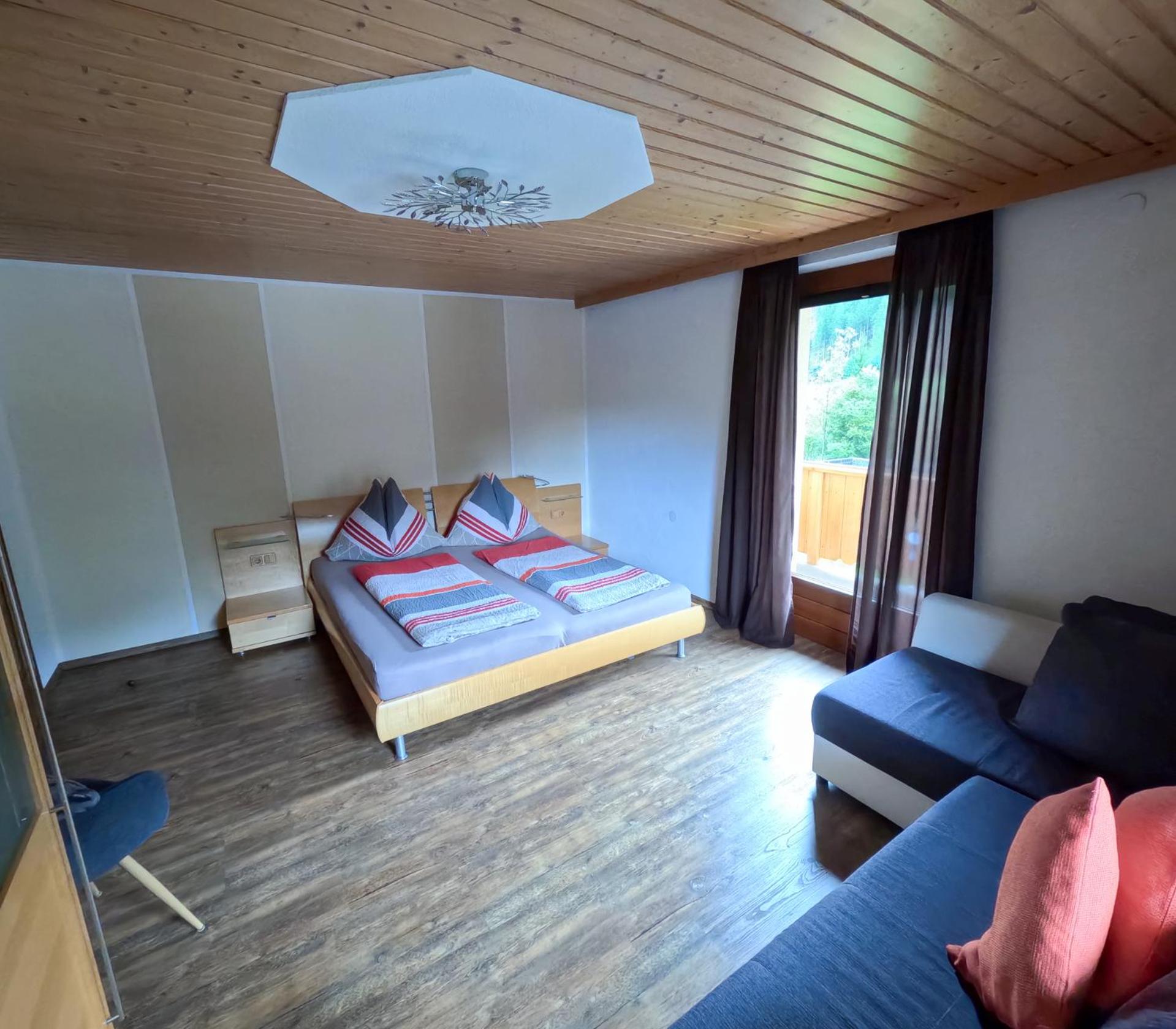 Apartment with Mountain View photo 1