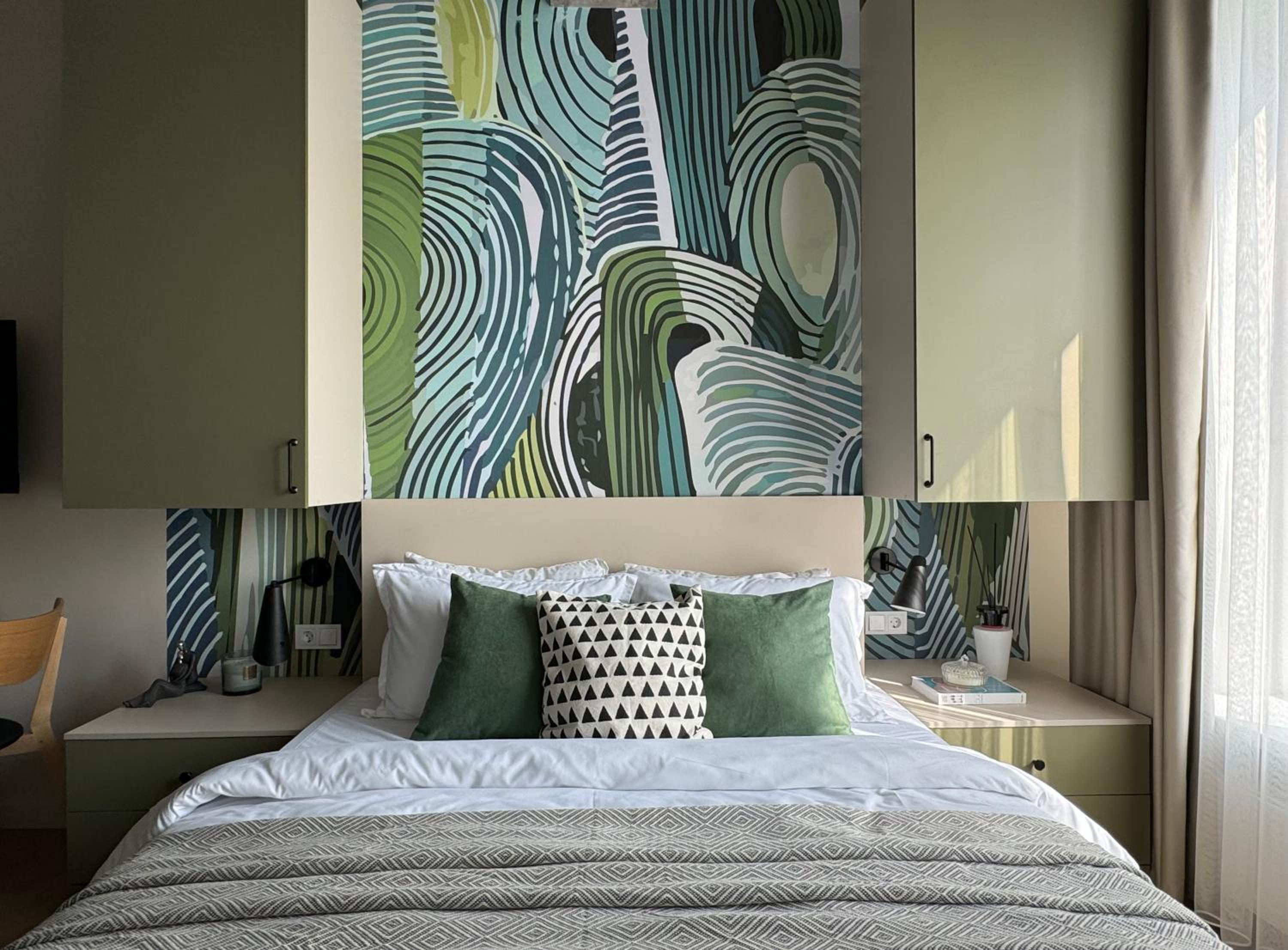 Studio Apartment with King Bed