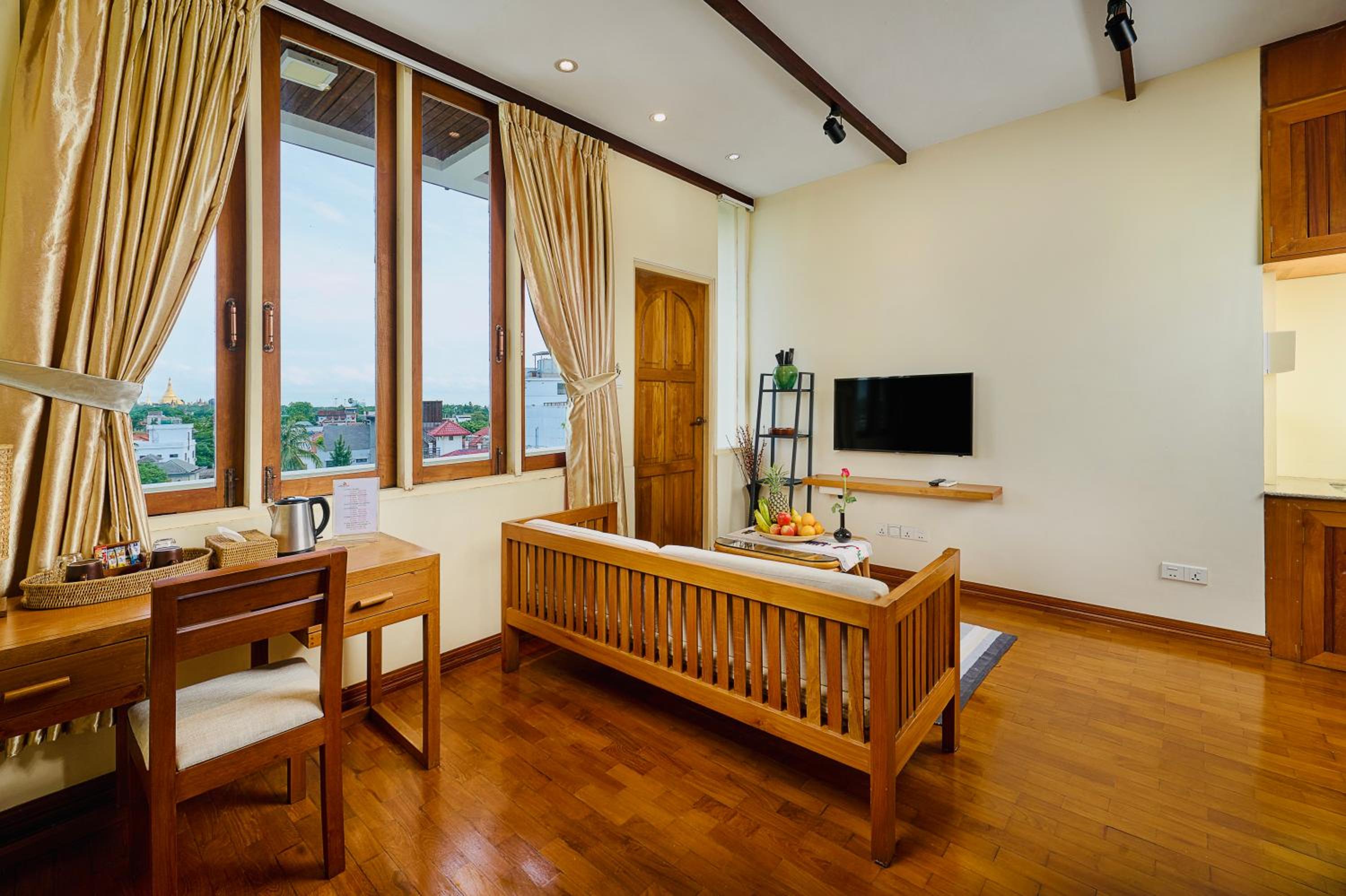 Penthouse Suite