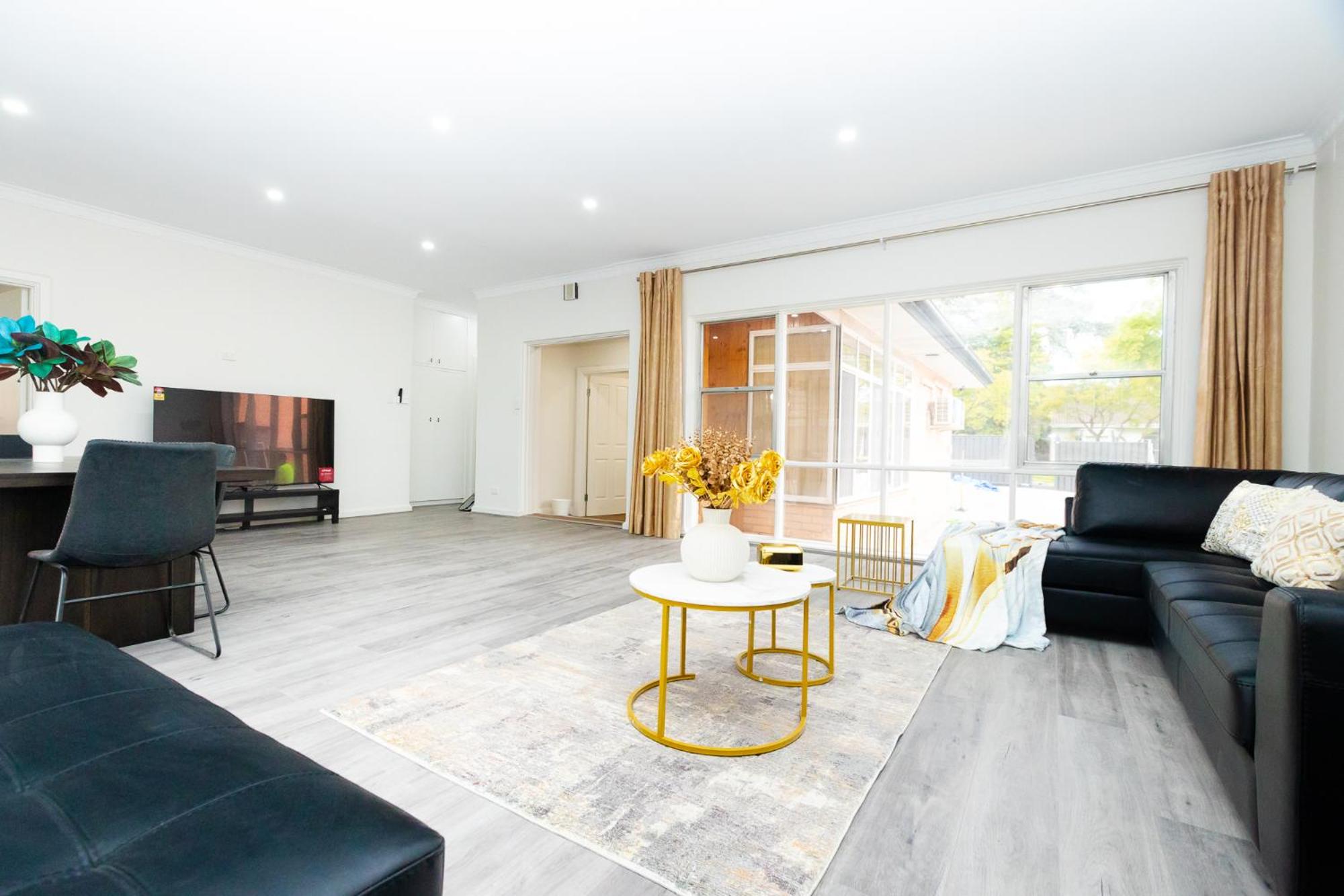 Villa photo 1