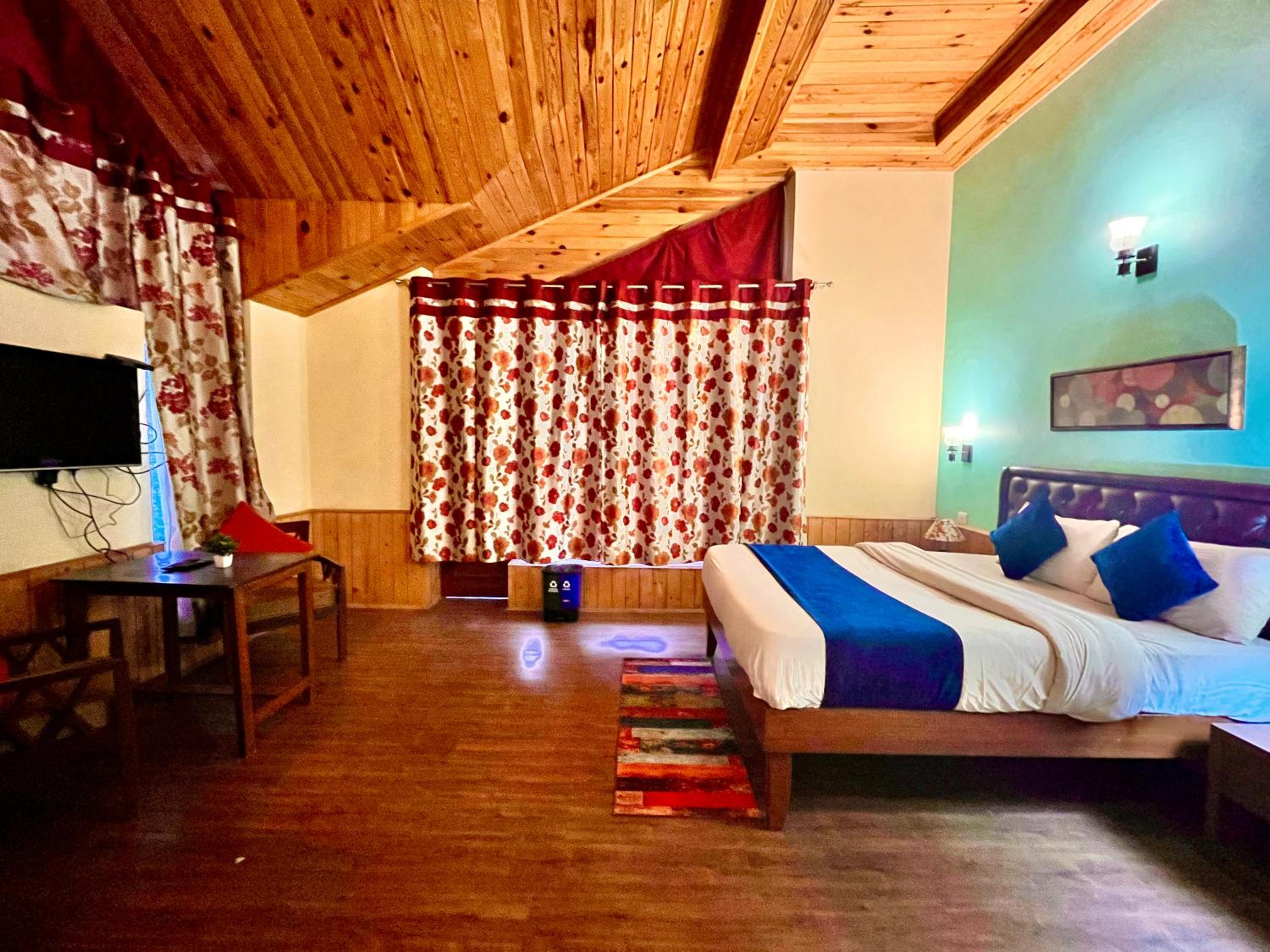 Four-Bedroom Holiday Home