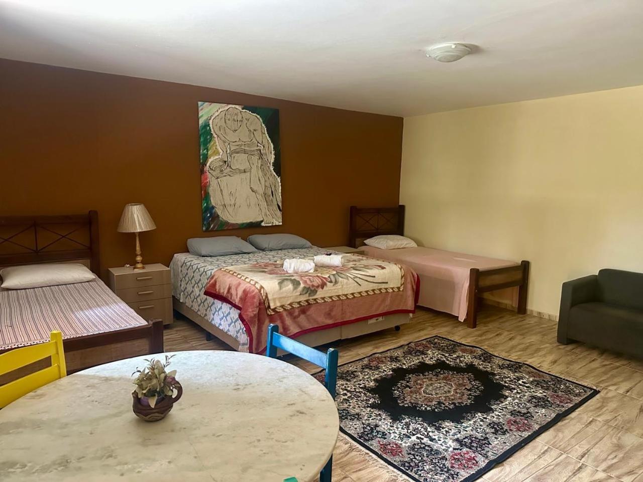 Superior Family Room photo 1