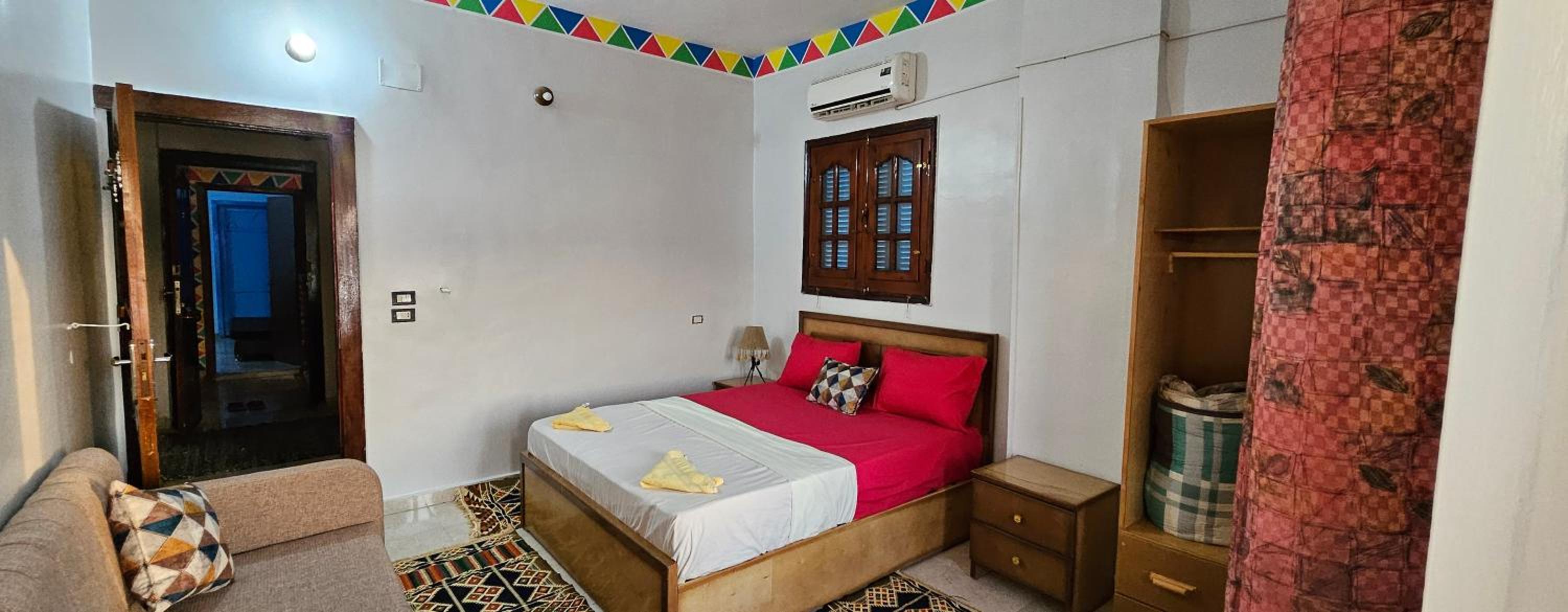 Deluxe Double Room with Balcony and Sea View - Photo 12