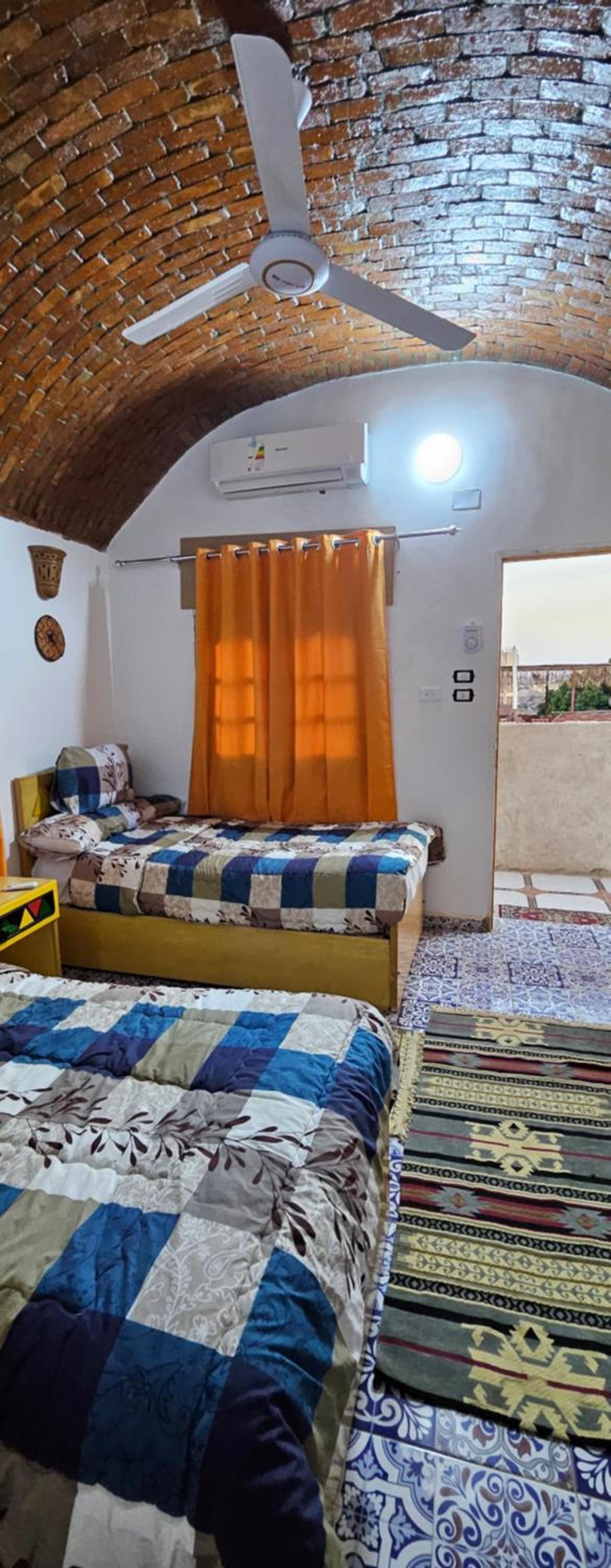 Family Room with Side Sea View - Photo 1