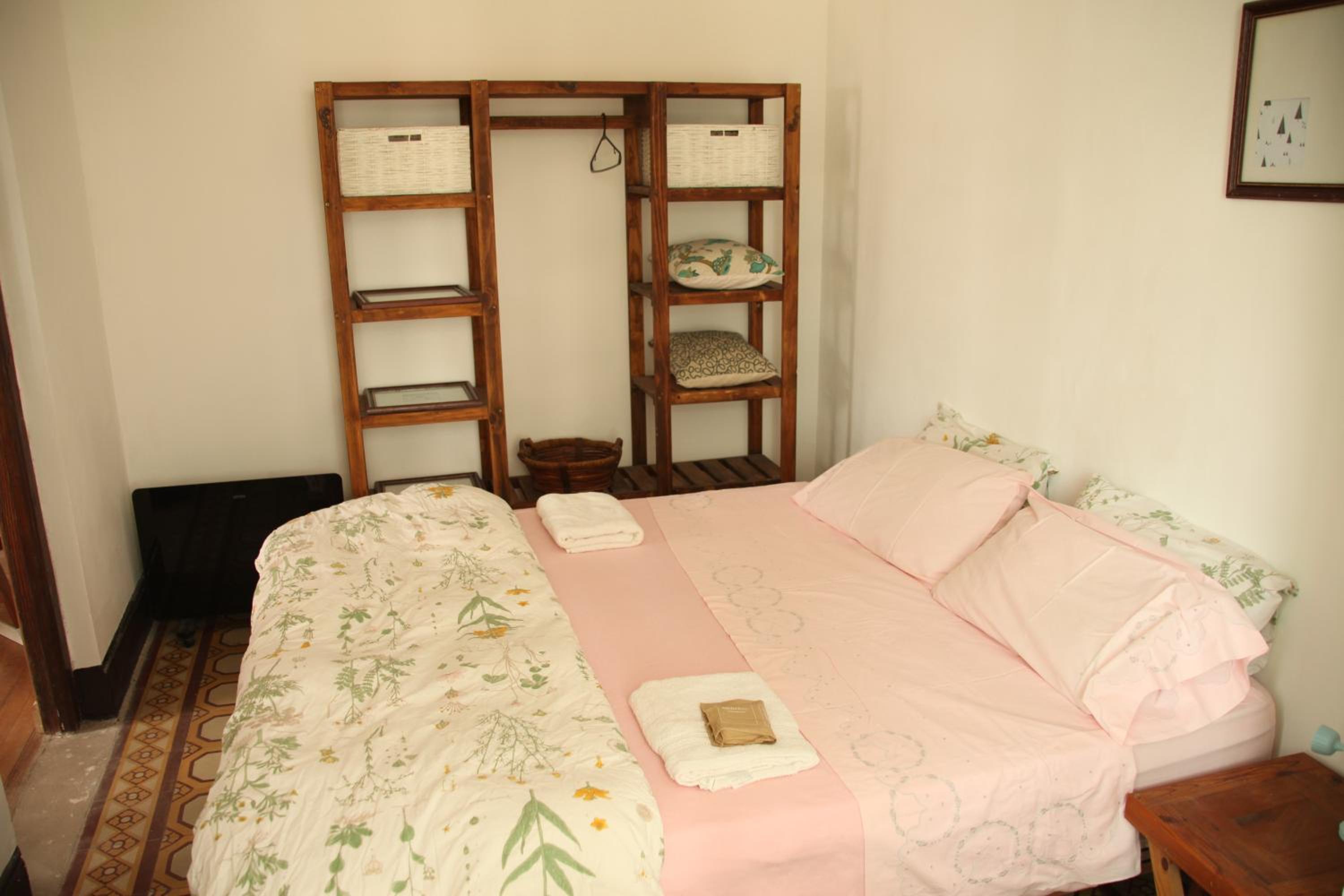 One-Bedroom Apartment photo 3