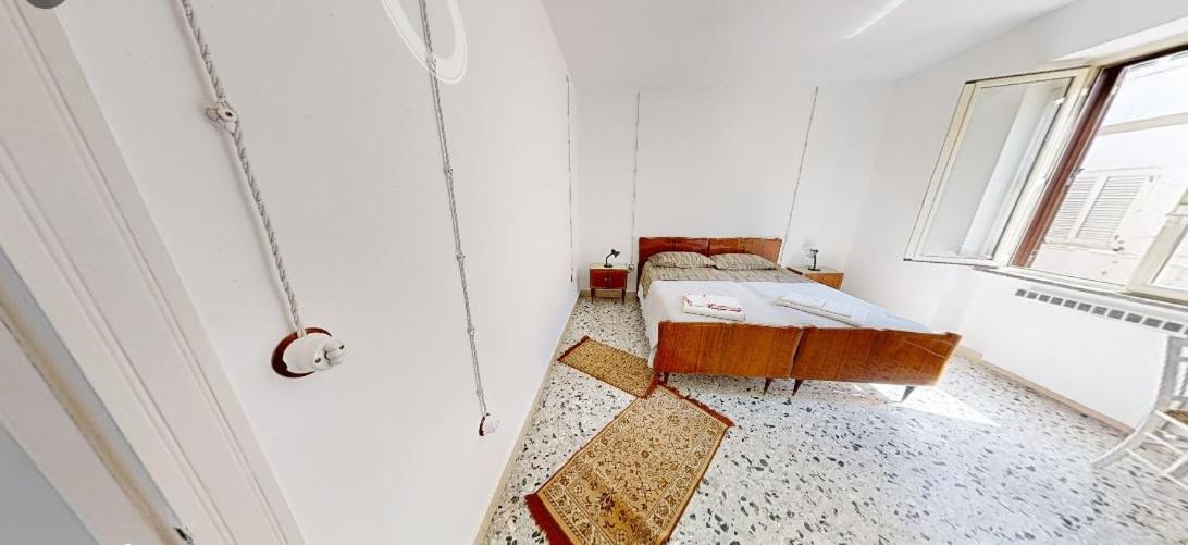 Deluxe Room - Photo 24