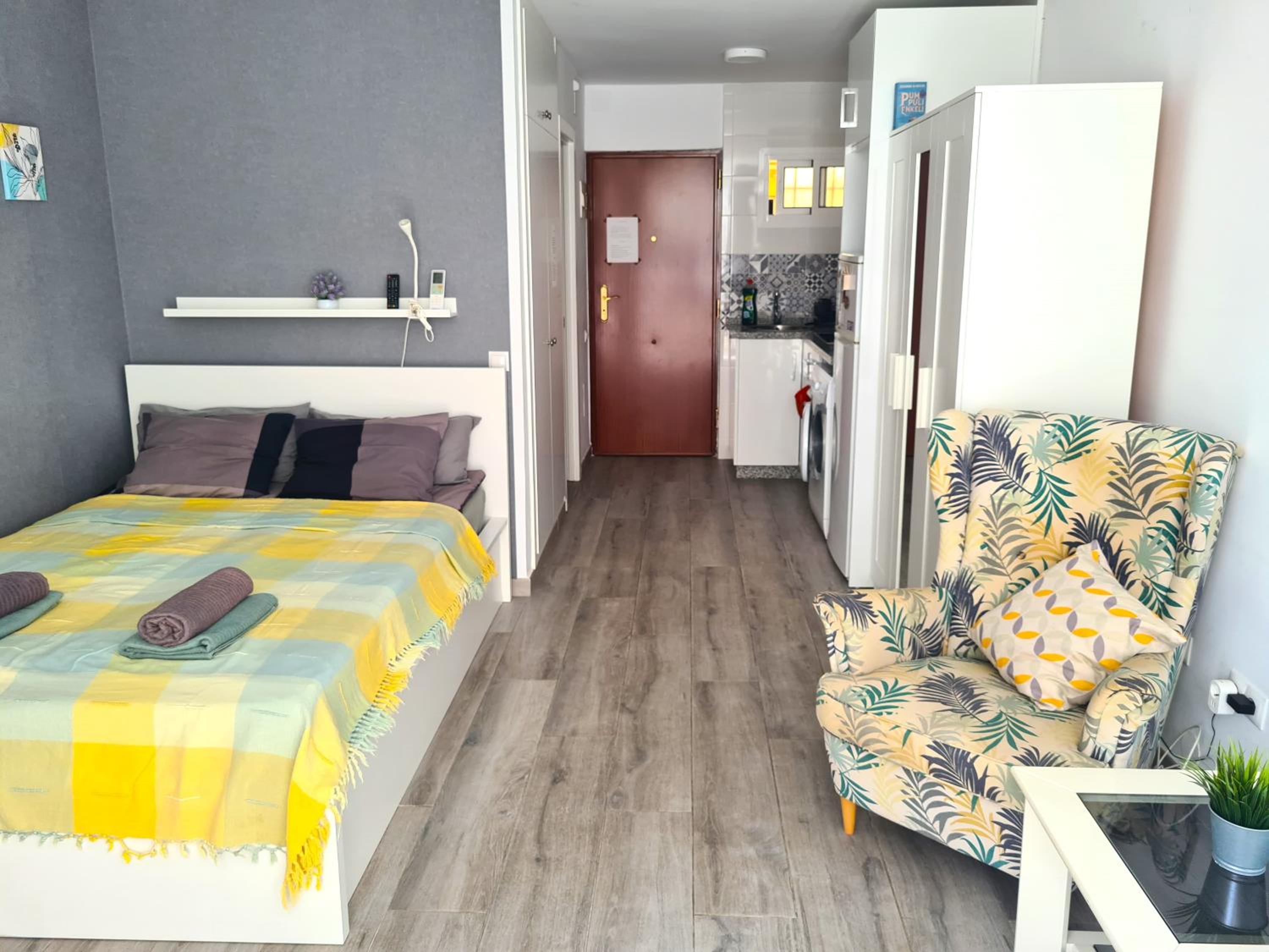Studio Apartment