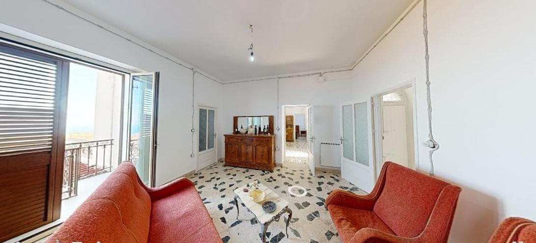 Deluxe Room - Photo 18