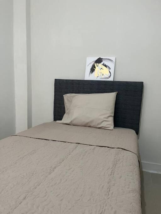 Three-Bedroom Apartment photo 1