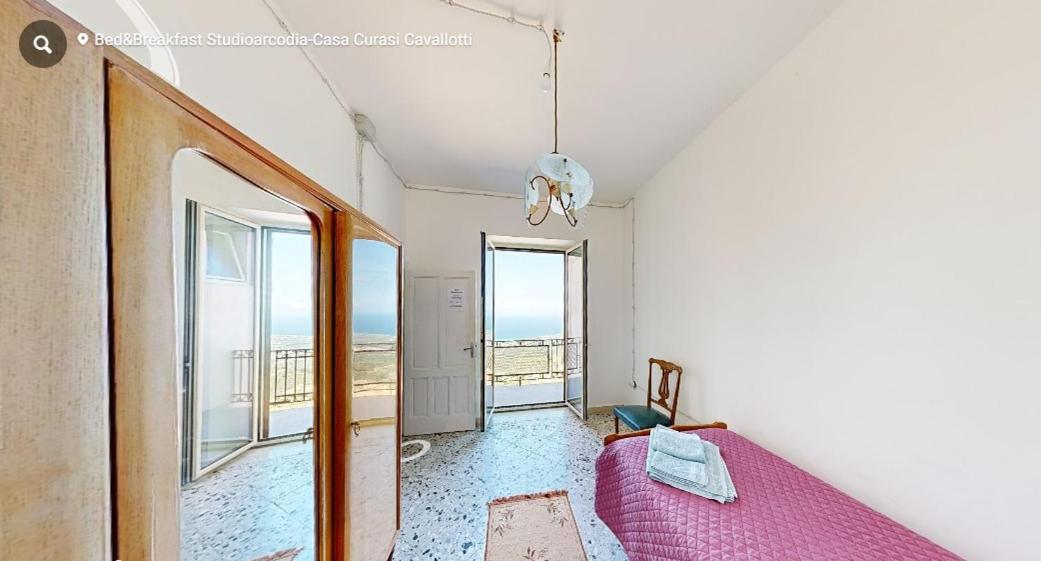 Deluxe Single Room with Balcony photo 1