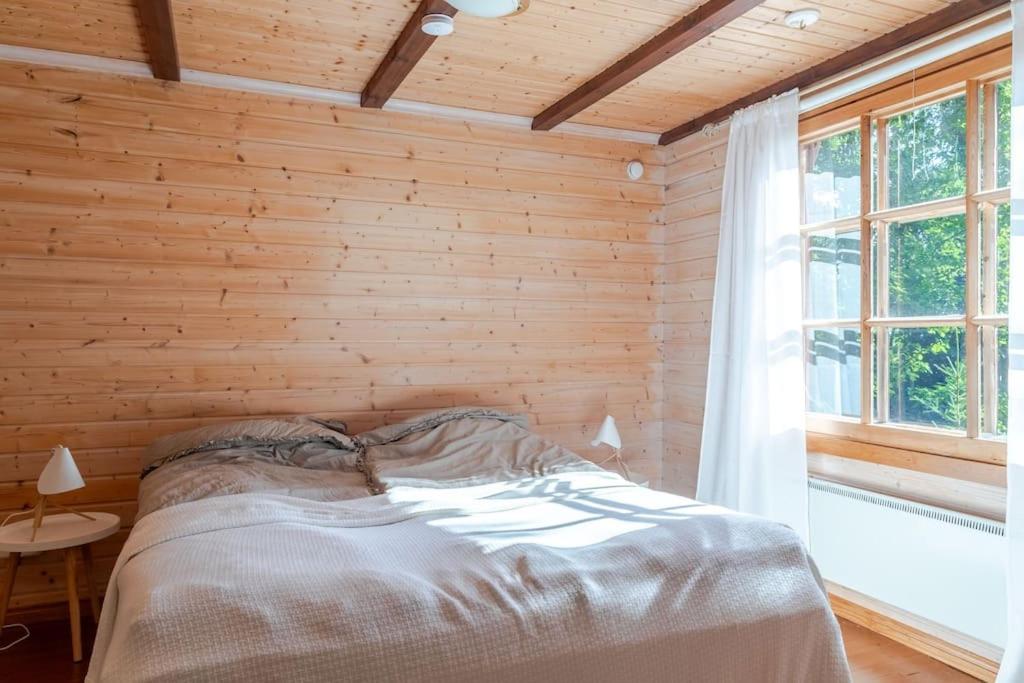 Three-Bedroom House photo 1