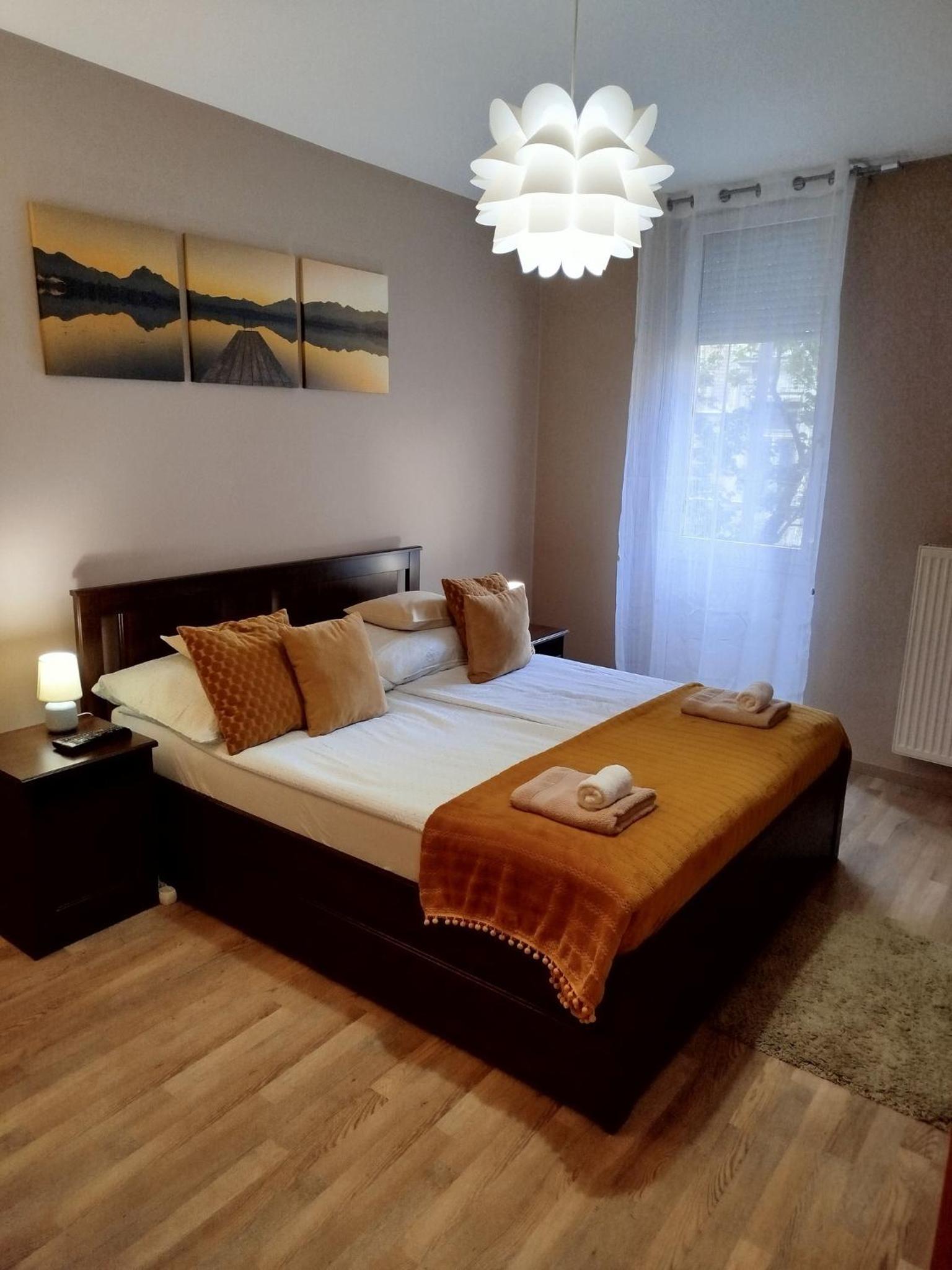 One-Bedroom Apartment - Photo 34
