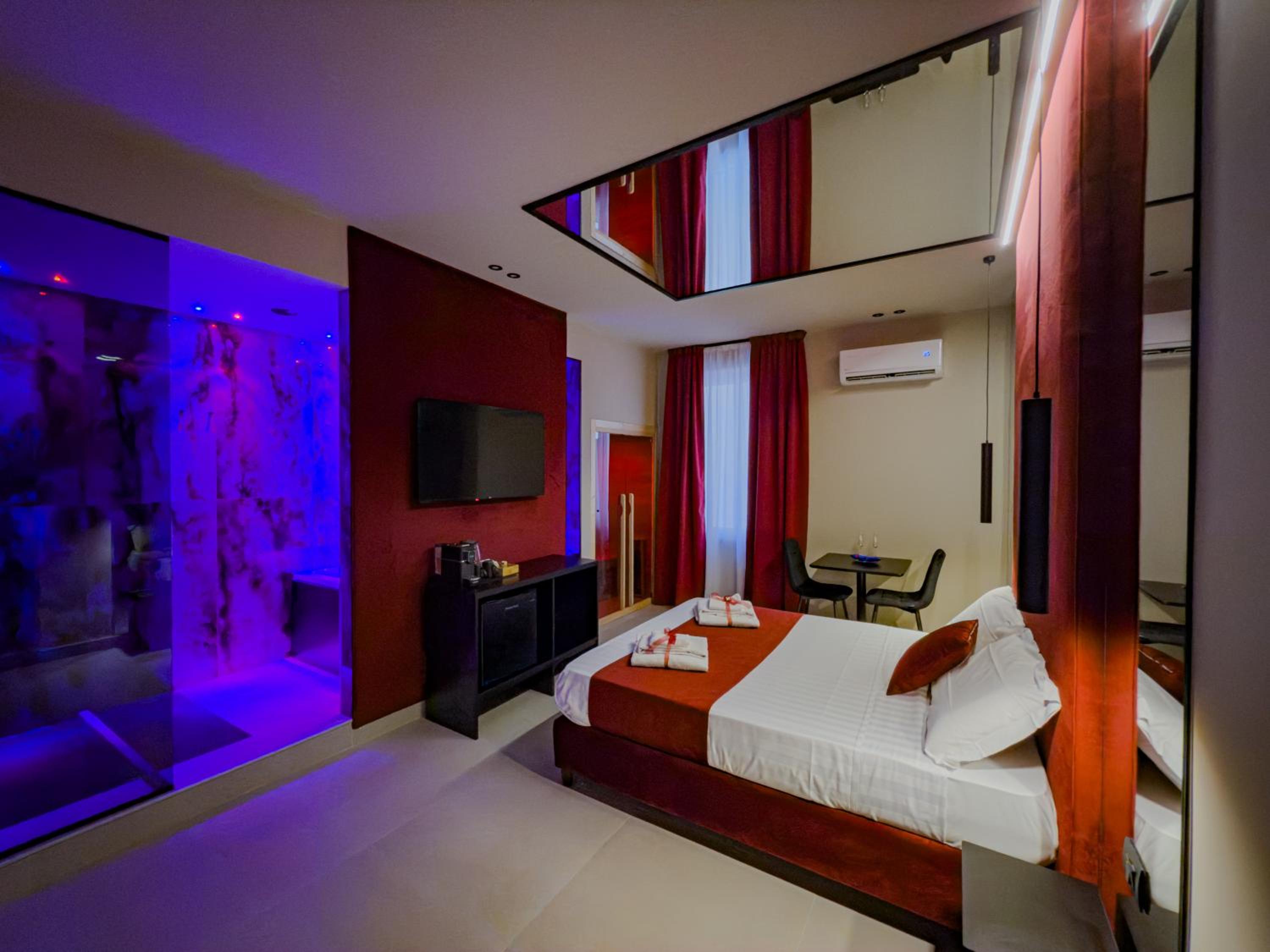 King Room with Spa Bath