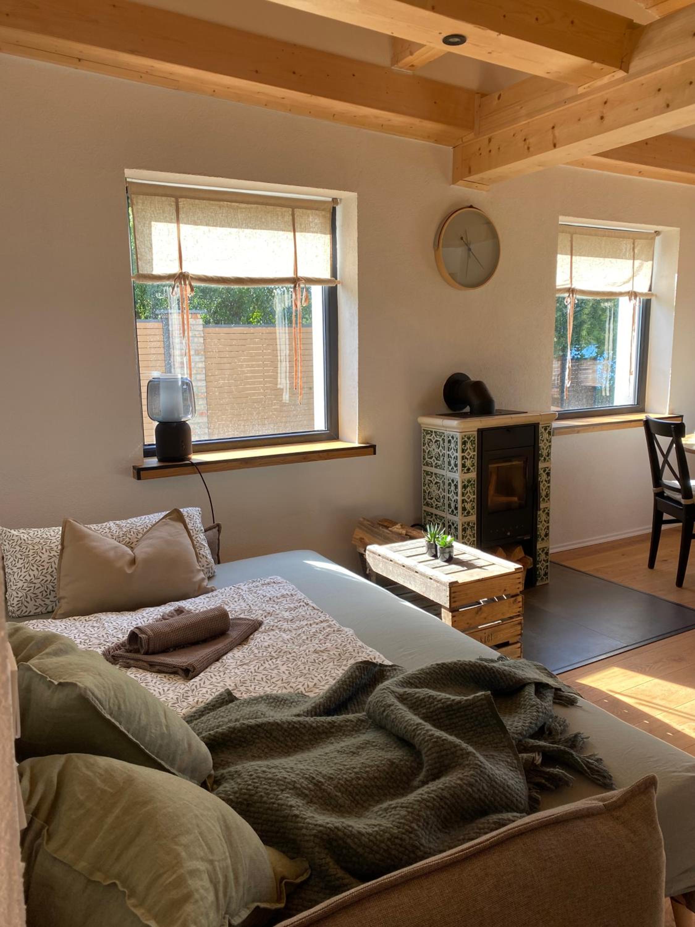 One-Bedroom House photo 2