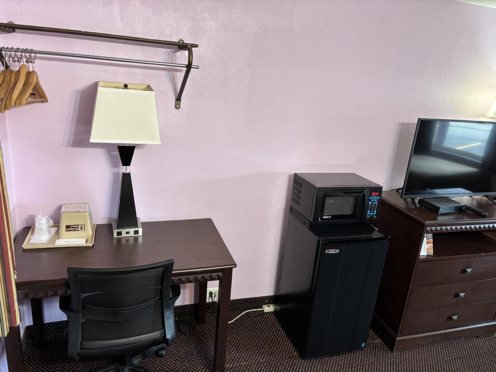 Double Room with Two Double Beds - Smoking
