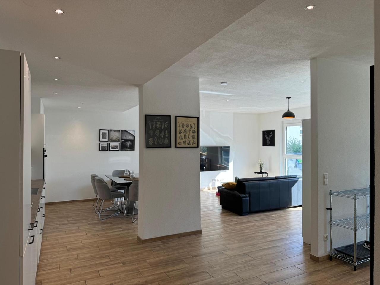 Three-Bedroom Apartment photo 1