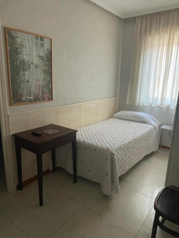 Single Room photo 2