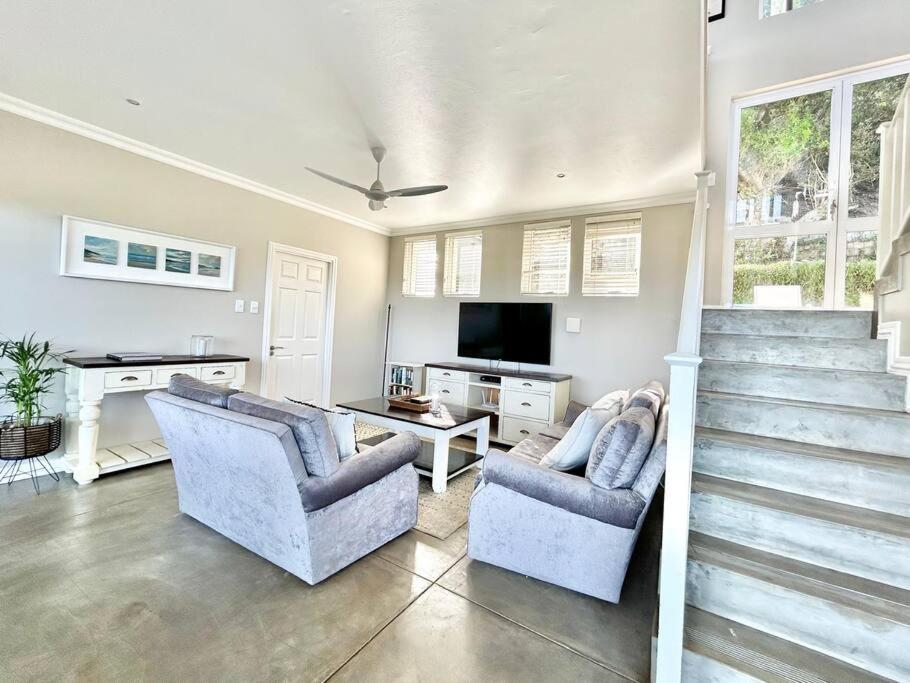 Four-Bedroom Vacation Home photo 3