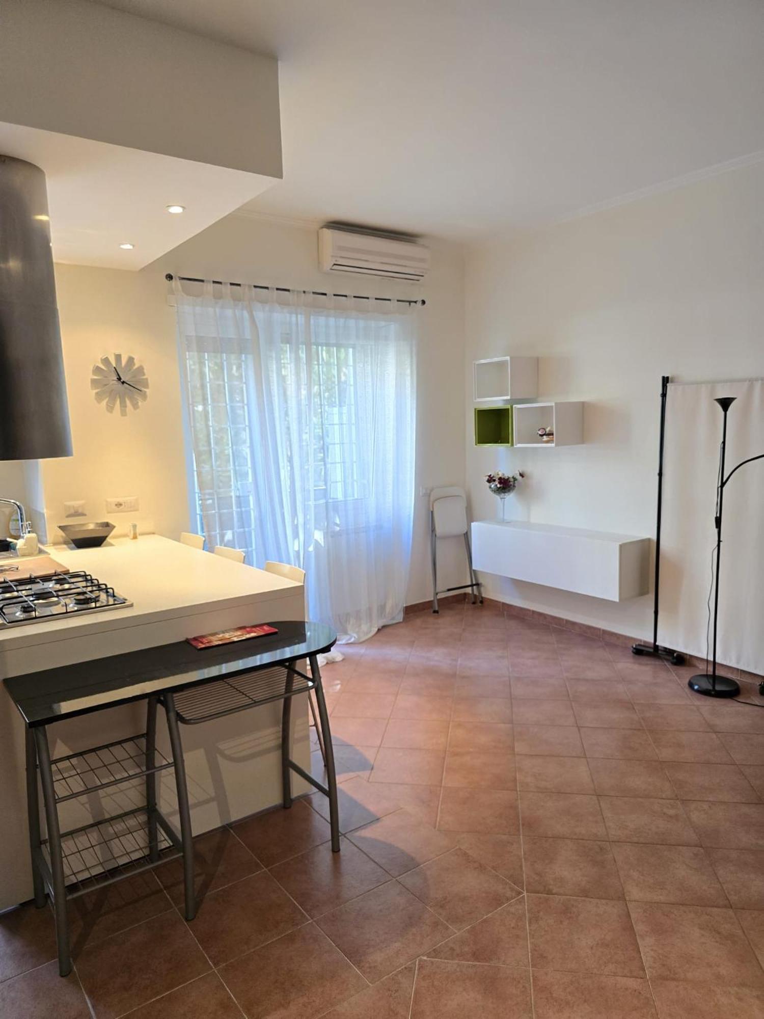 One-Bedroom House photo 2