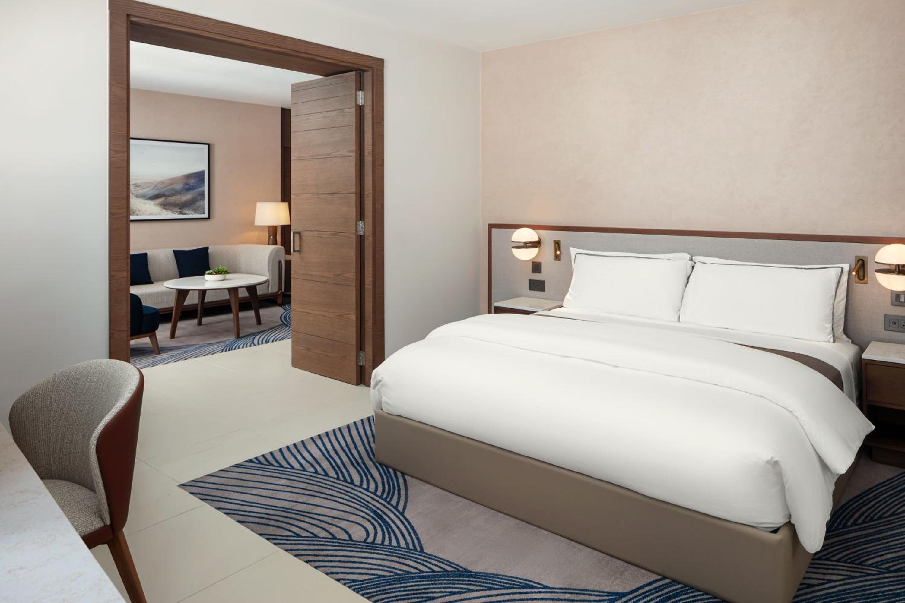 Junior Suite with Pool View and Balcony - Photo 1