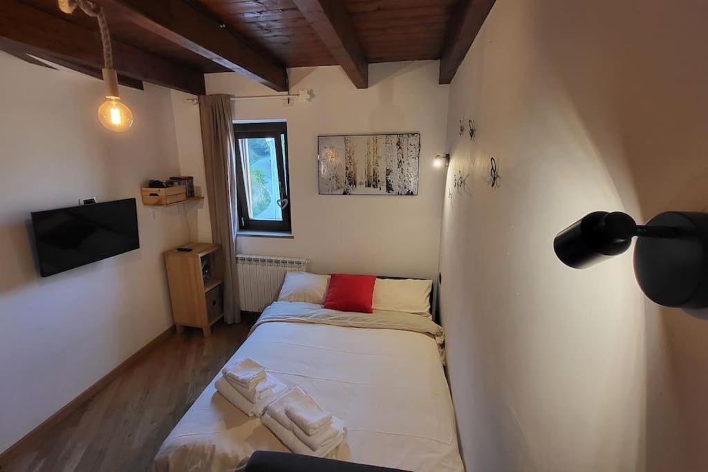 Two-Bedroom Apartment photo 2