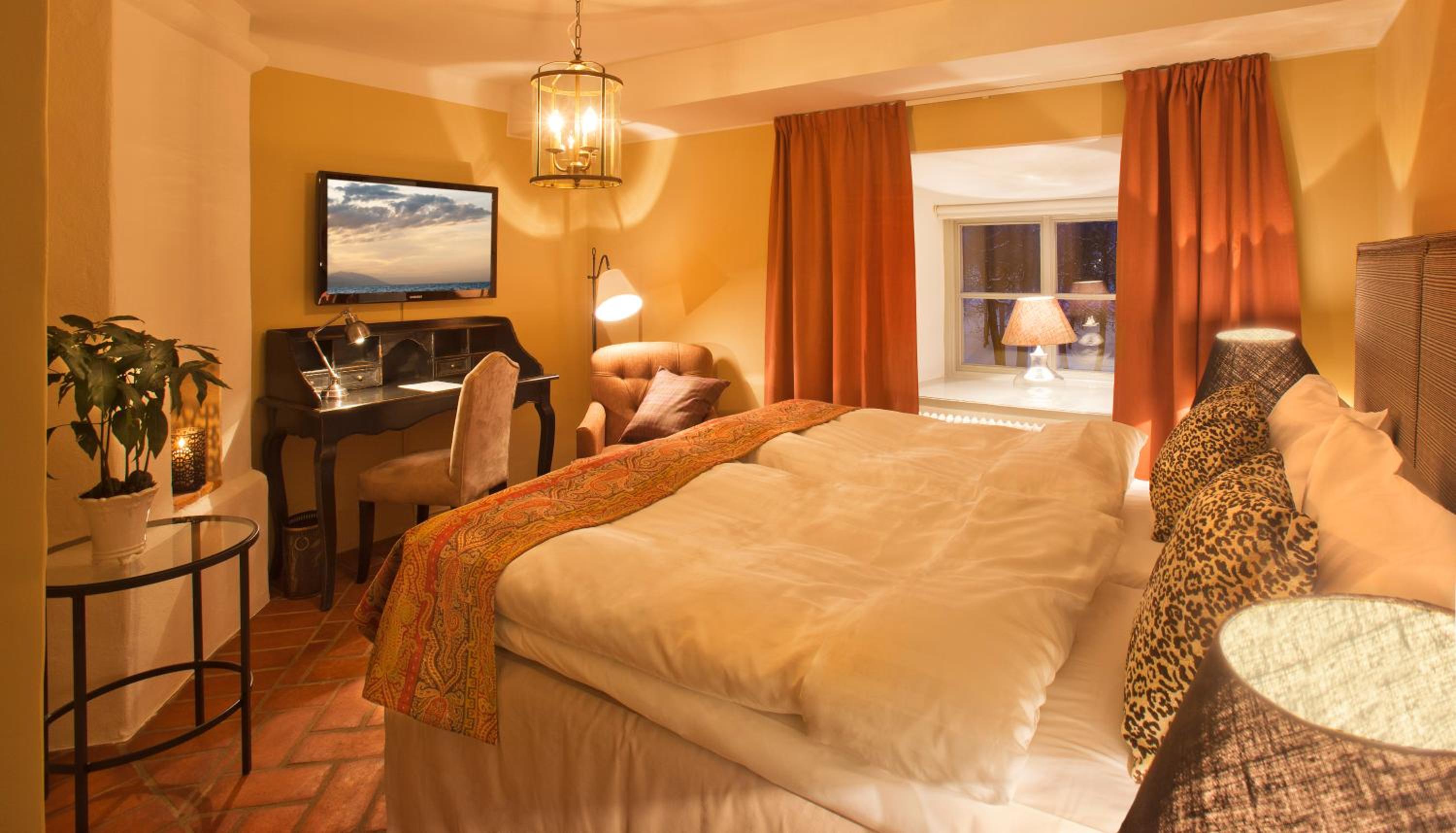 Superior Double or Twin Room photo 3