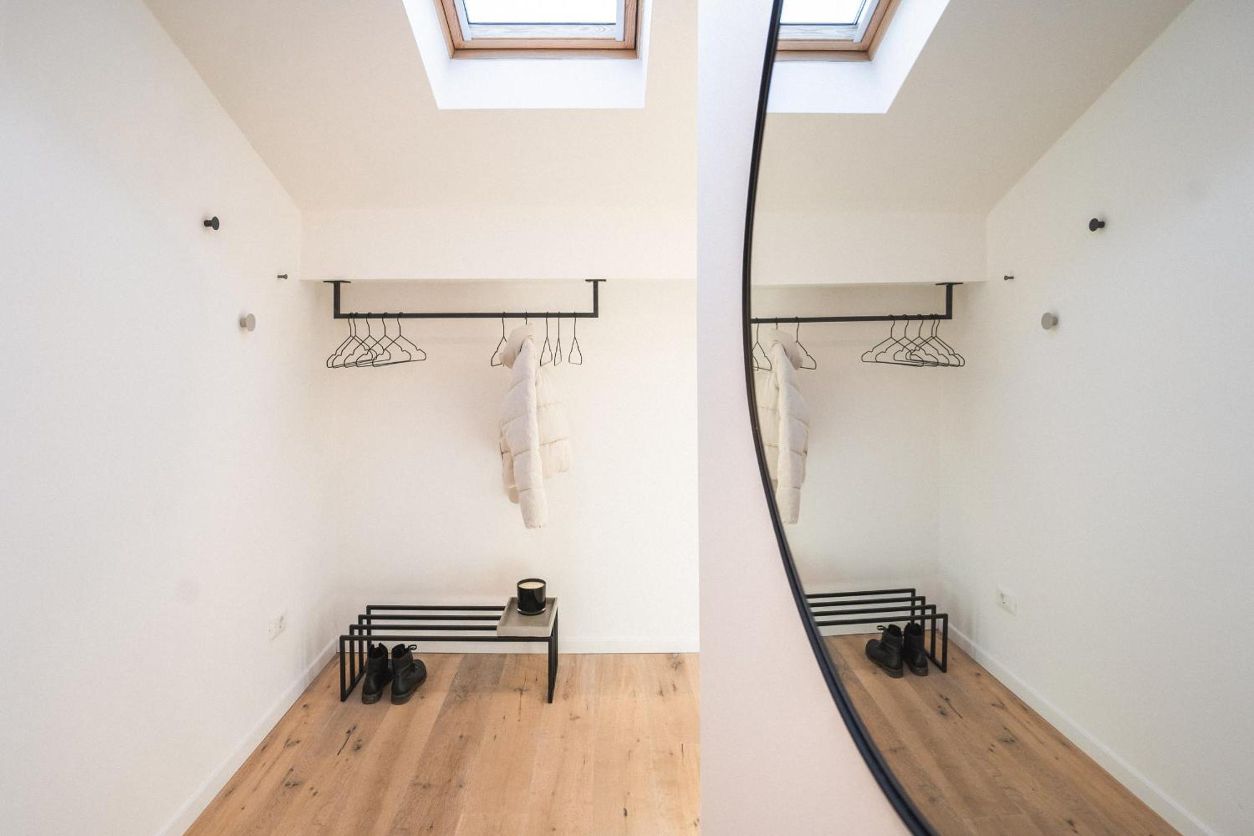 One-Bedroom Apartment with Terrace photo 2