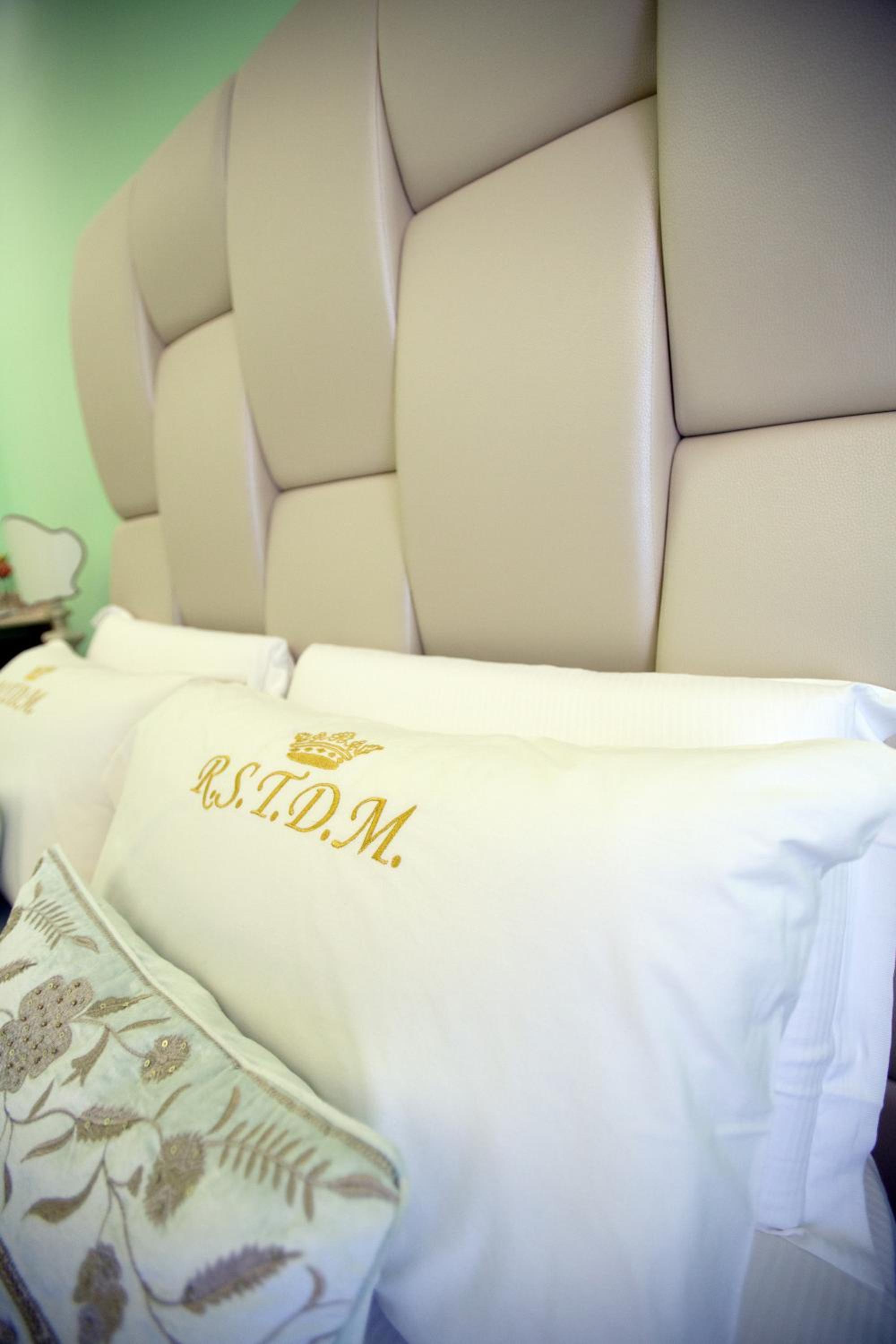 Deluxe Double Room with Balcony photo 2