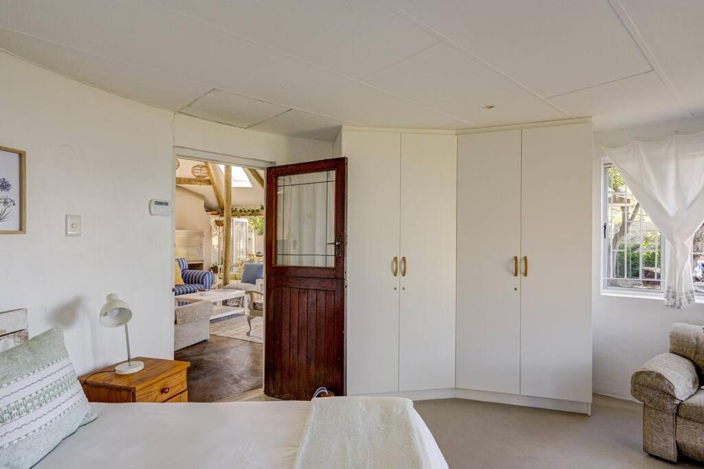 Four-Bedroom House photo 1